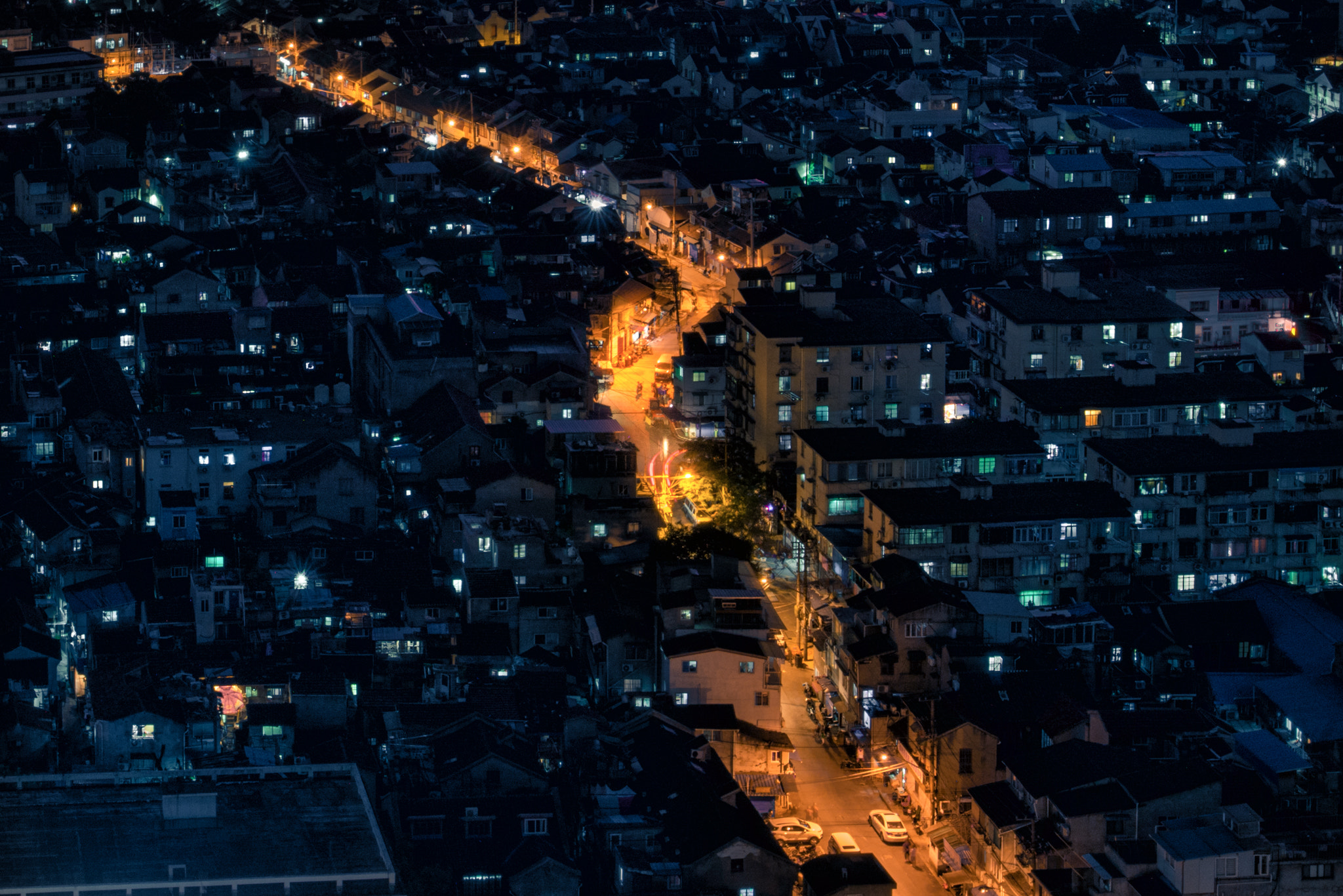 Nikon AF-S Nikkor 17-35mm F2.8D ED-IF sample photo. Road photography