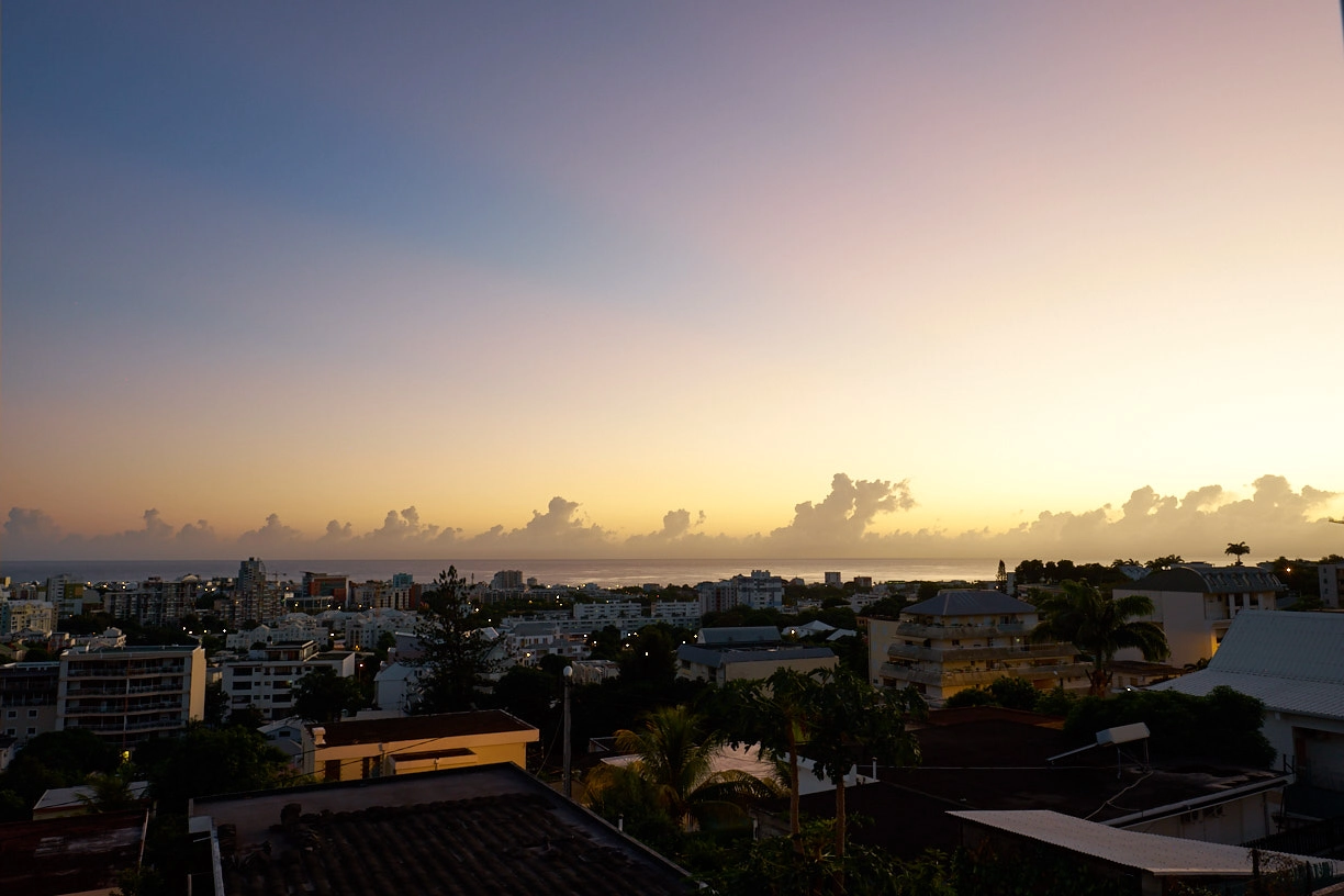 Fujifilm X-E1 + Fujifilm XF 16mm F1.4 R WR sample photo. Sunrise over saint-denis de la réunion photography