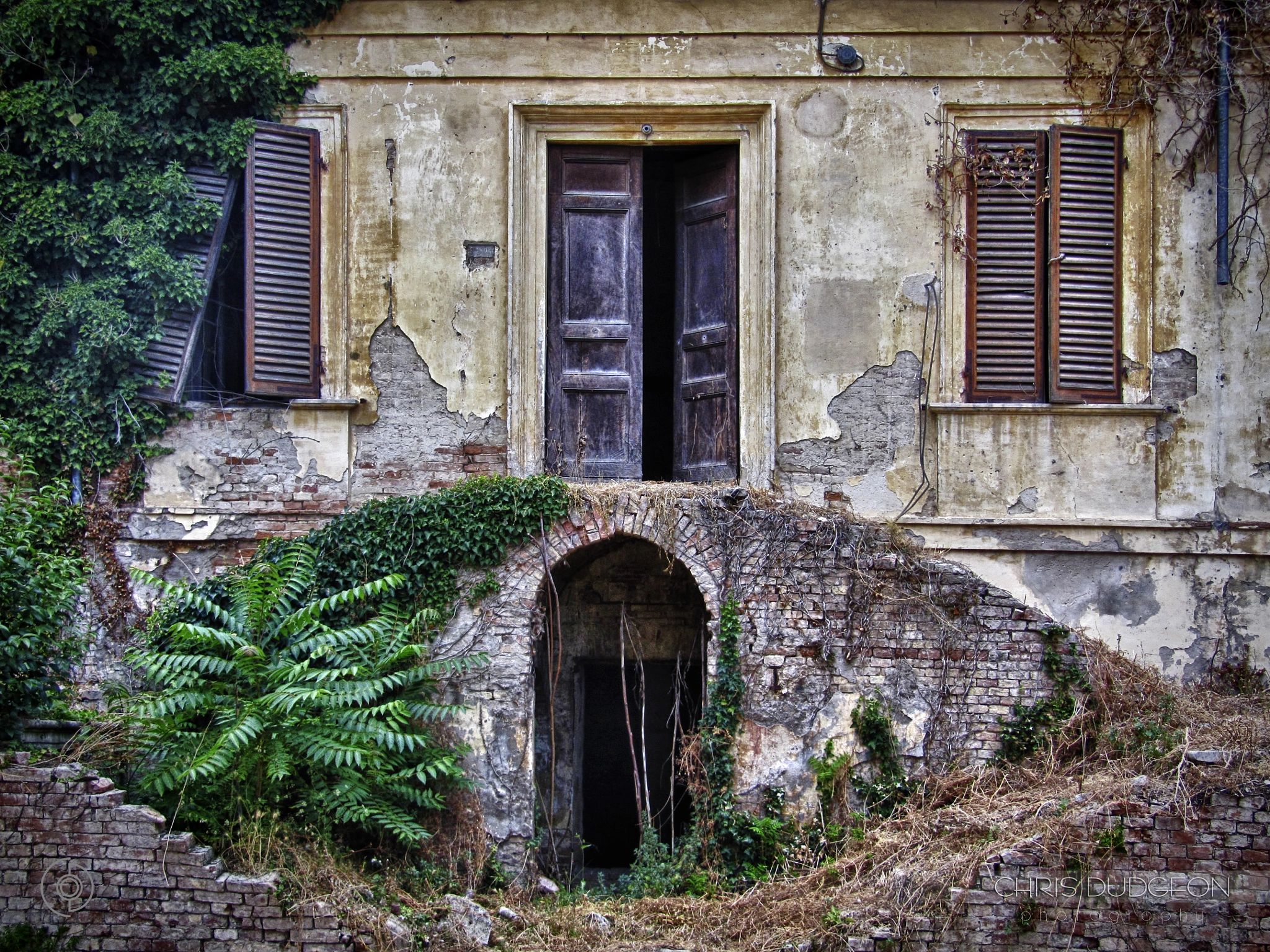 Canon PowerShot SX210 IS sample photo. Abandoned house 2, abruzzo italy photography