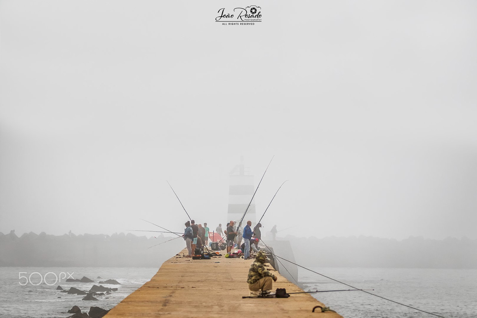 Canon EF 70-200mm F2.8L IS II USM sample photo. Fishing groping - jetty east - peniche - portugal photography