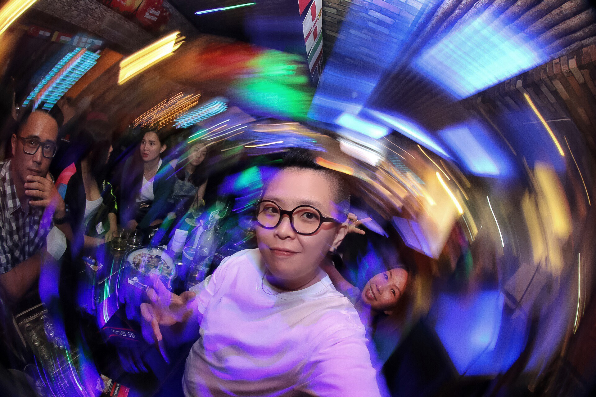 Canon EF 8-15mm F4L Fisheye USM sample photo. Selfie photography