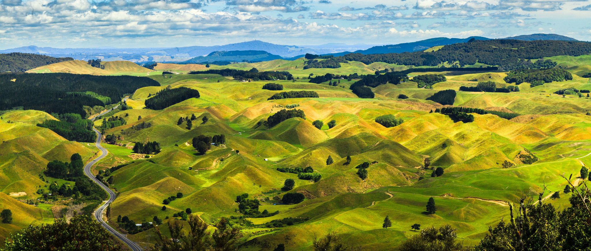 Canon EF 100mm F2.0 USM sample photo. Rainbow hills photography