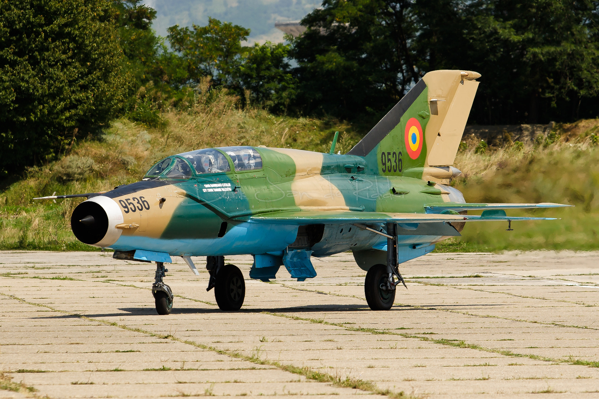 Canon EOS 20D + Canon EF 70-200mm F2.8L USM sample photo. Romanian air force mig-21 lancer b 9536 photography