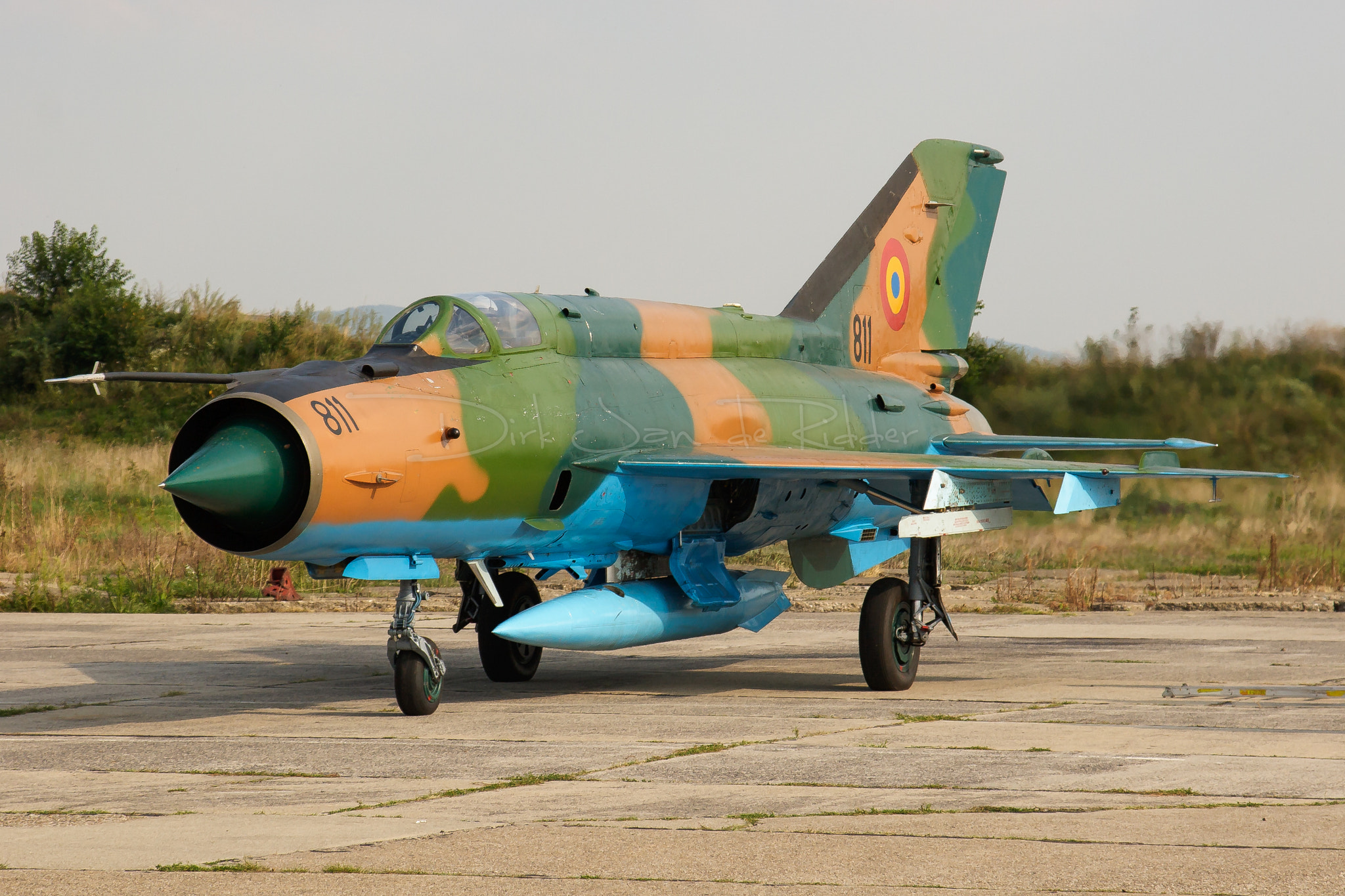 Canon EOS 20D + Canon EF 24-105mm F4L IS USM sample photo. Romanian air force mig-21 lancer a 811 photography