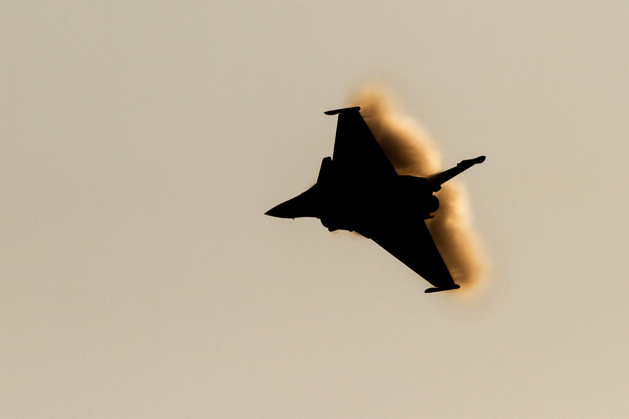 Canon EOS 7D + Canon EF 300mm F4L IS USM sample photo. Rafale - cloud maker - 1 photography