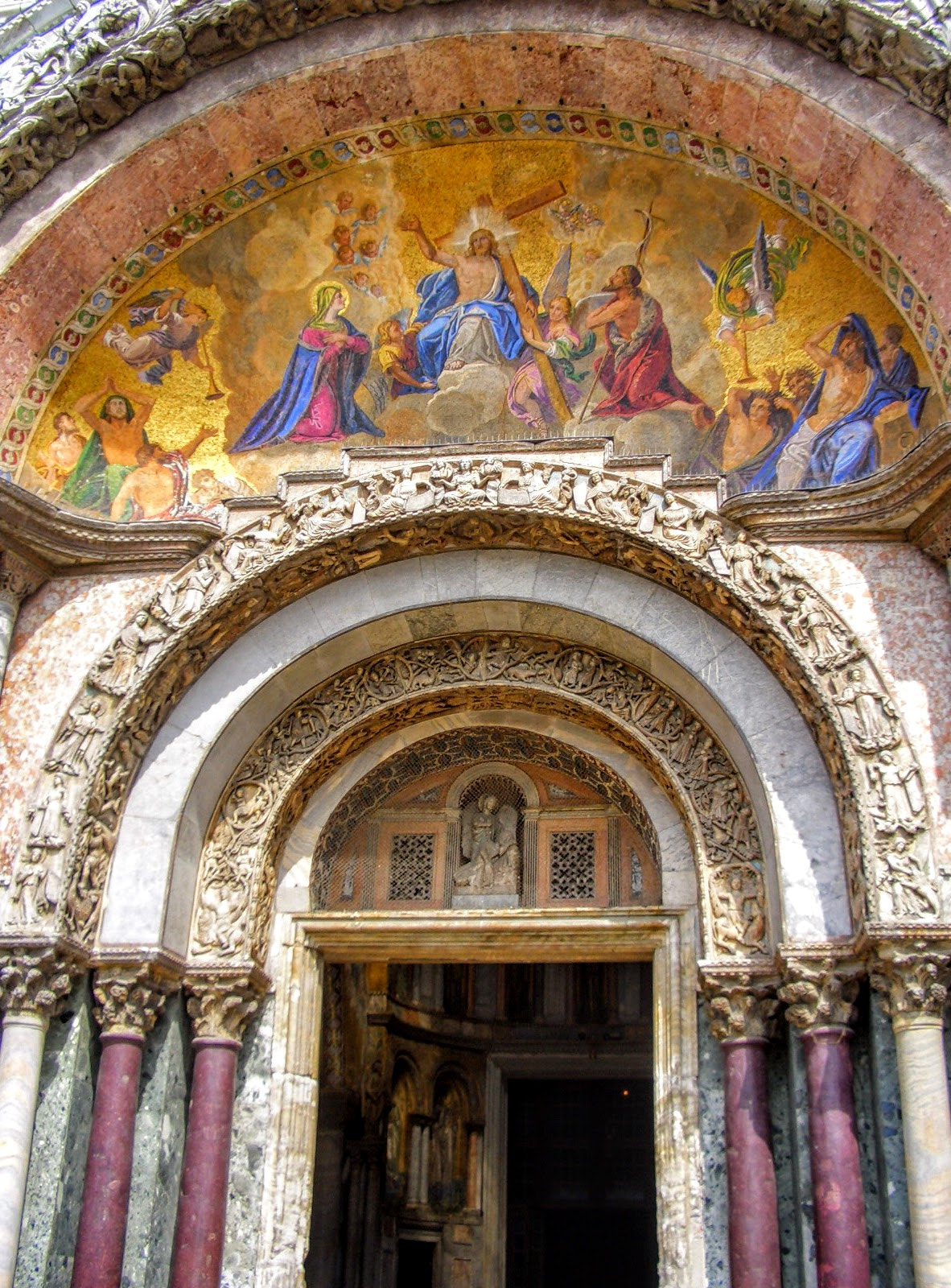 CASIO EX-Z57 sample photo. Gate of st. mark basilica photography