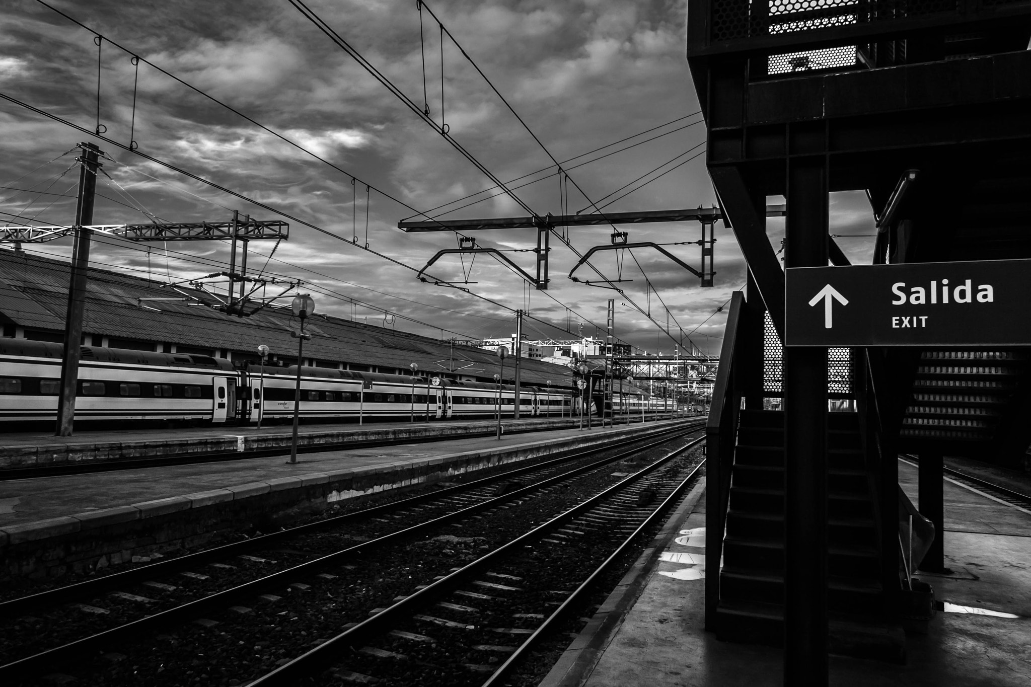 Canon EF-S 17-85mm F4-5.6 IS USM sample photo. Railway track b&w photography