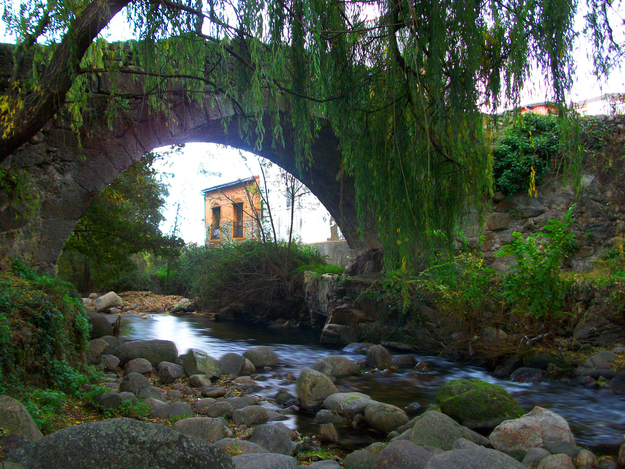Pentax Optio E85 sample photo. Río ambroz photography