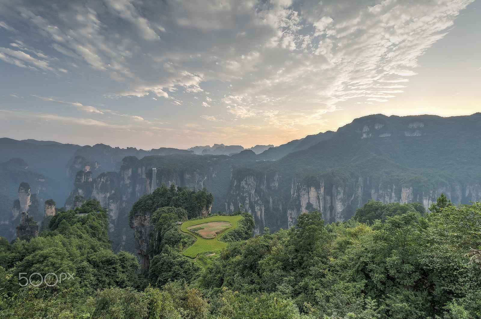 Sony a7R II + Sony E 10-18mm F4 OSS sample photo. Zhangjiajie sunset photography