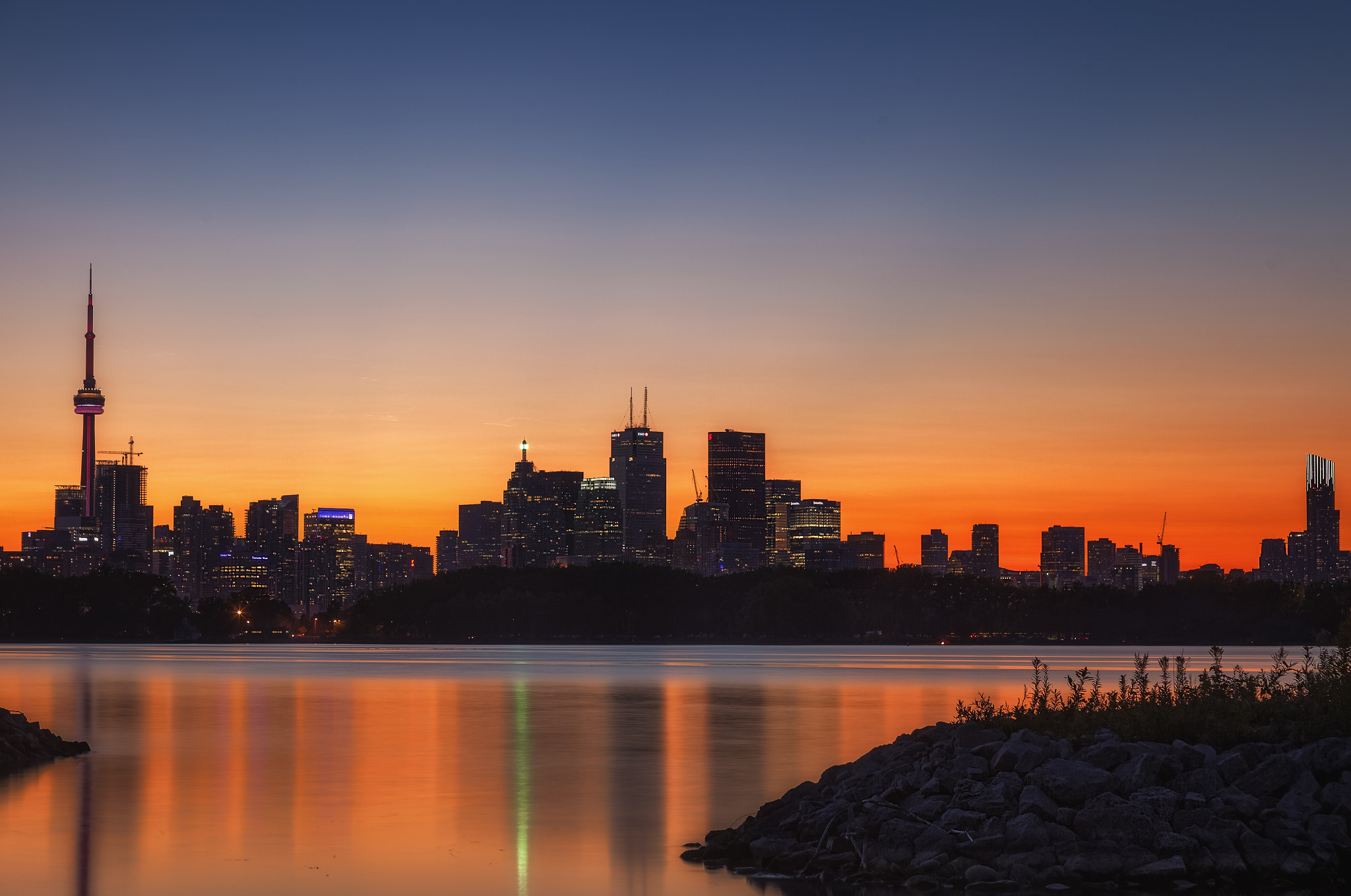 Canon EOS 5D Mark II + Canon 24.0-105.0 mm sample photo. Toronto sunset photography