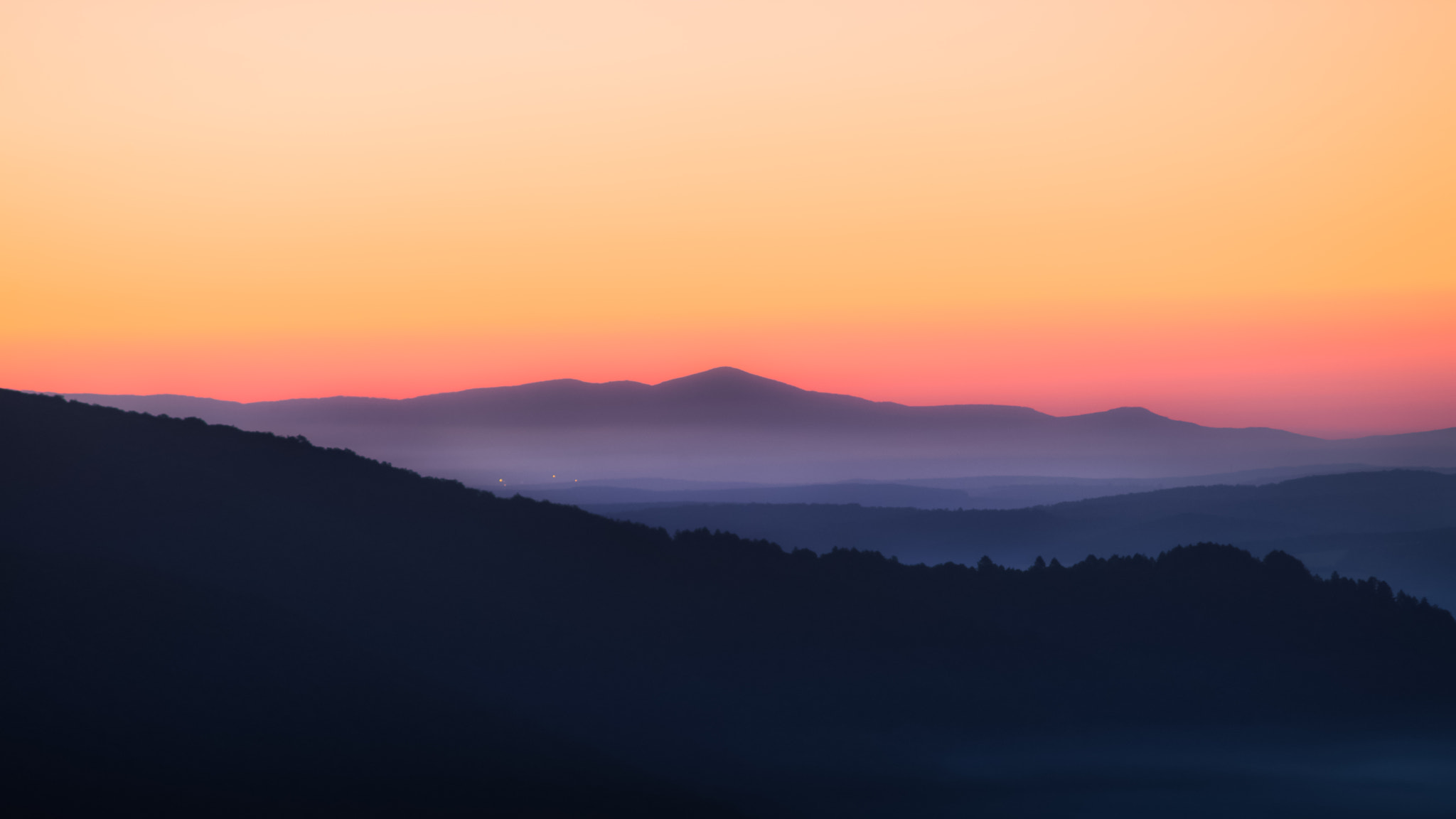 AF Zoom-Nikkor 75-300mm f/4.5-5.6 sample photo. Silhouette photography