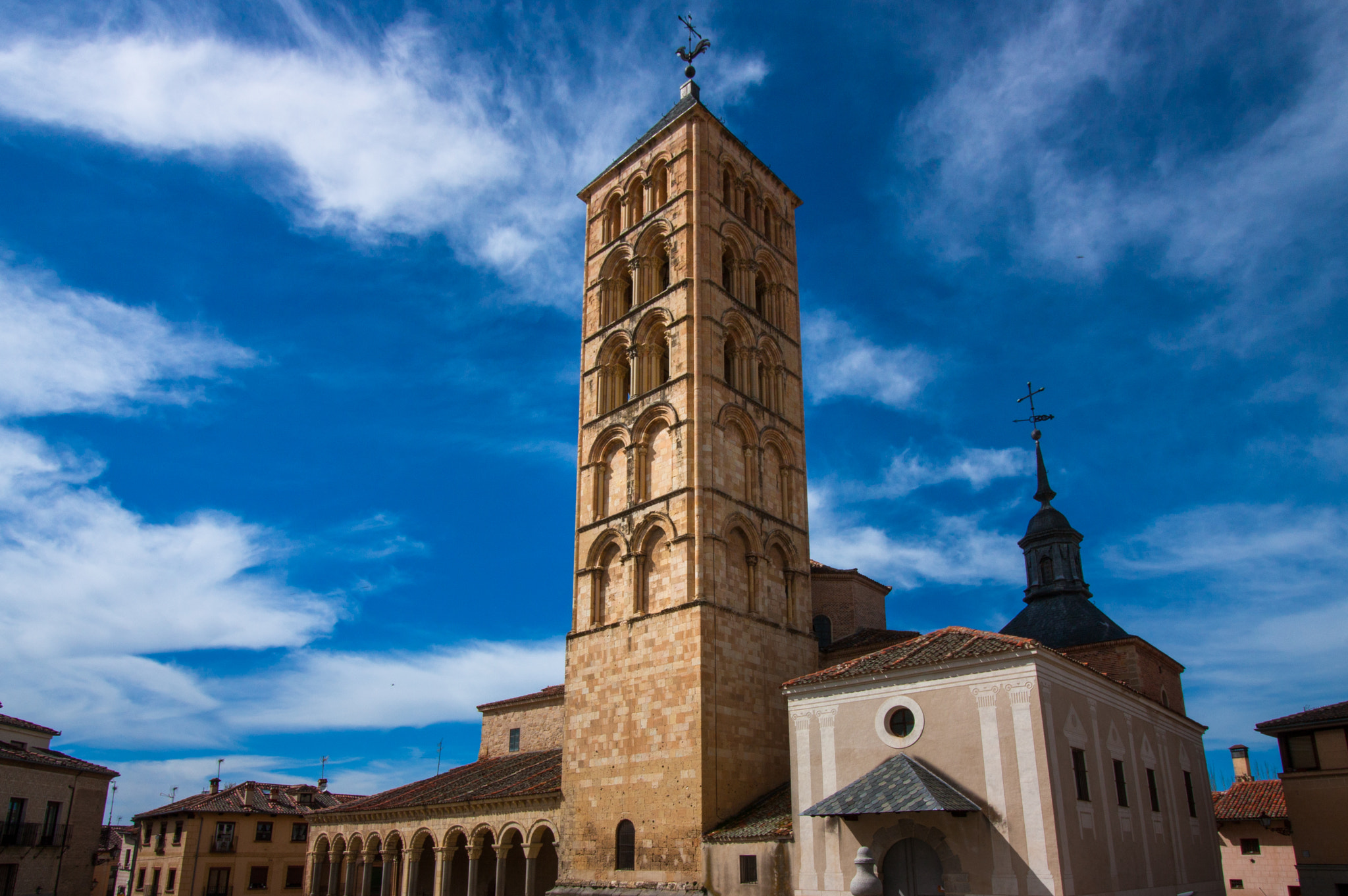 Canon EOS 450D (EOS Rebel XSi / EOS Kiss X2) sample photo. Iglesia de san esteban, segovia, spain. photography