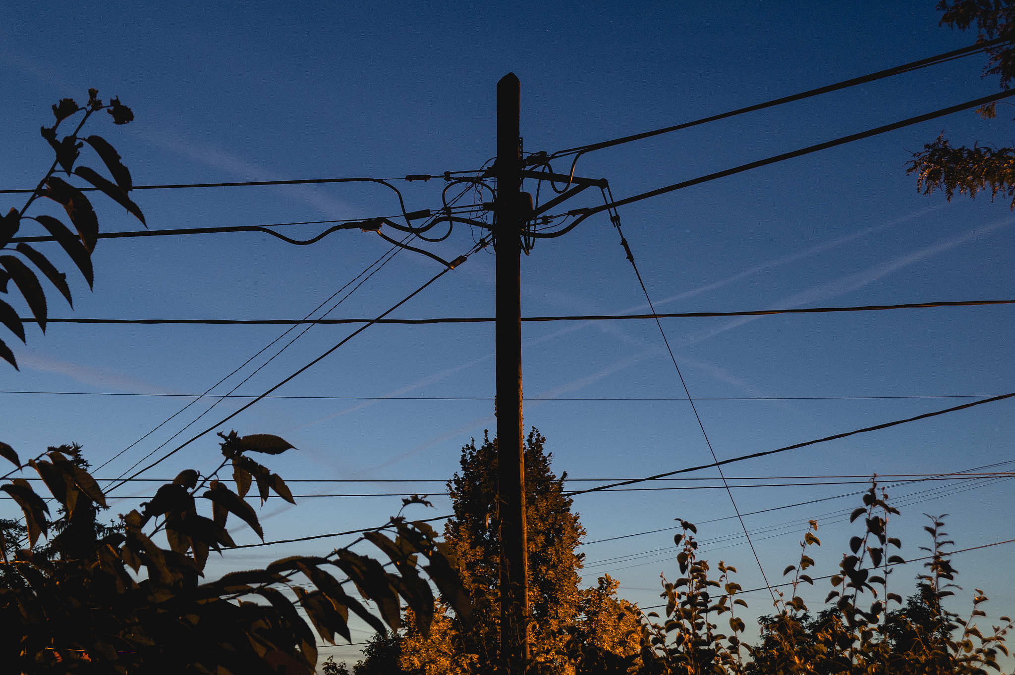 Samsung NX10 sample photo. On the streets of budapest photography