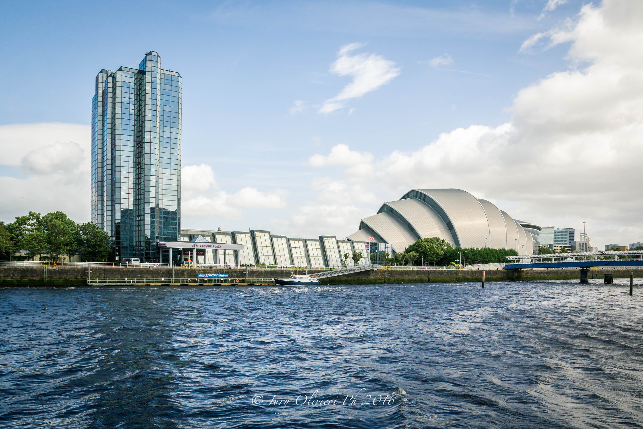 Sigma 17-70mm F2.8-4 DC Macro OS HSM sample photo. Glasgow view photography