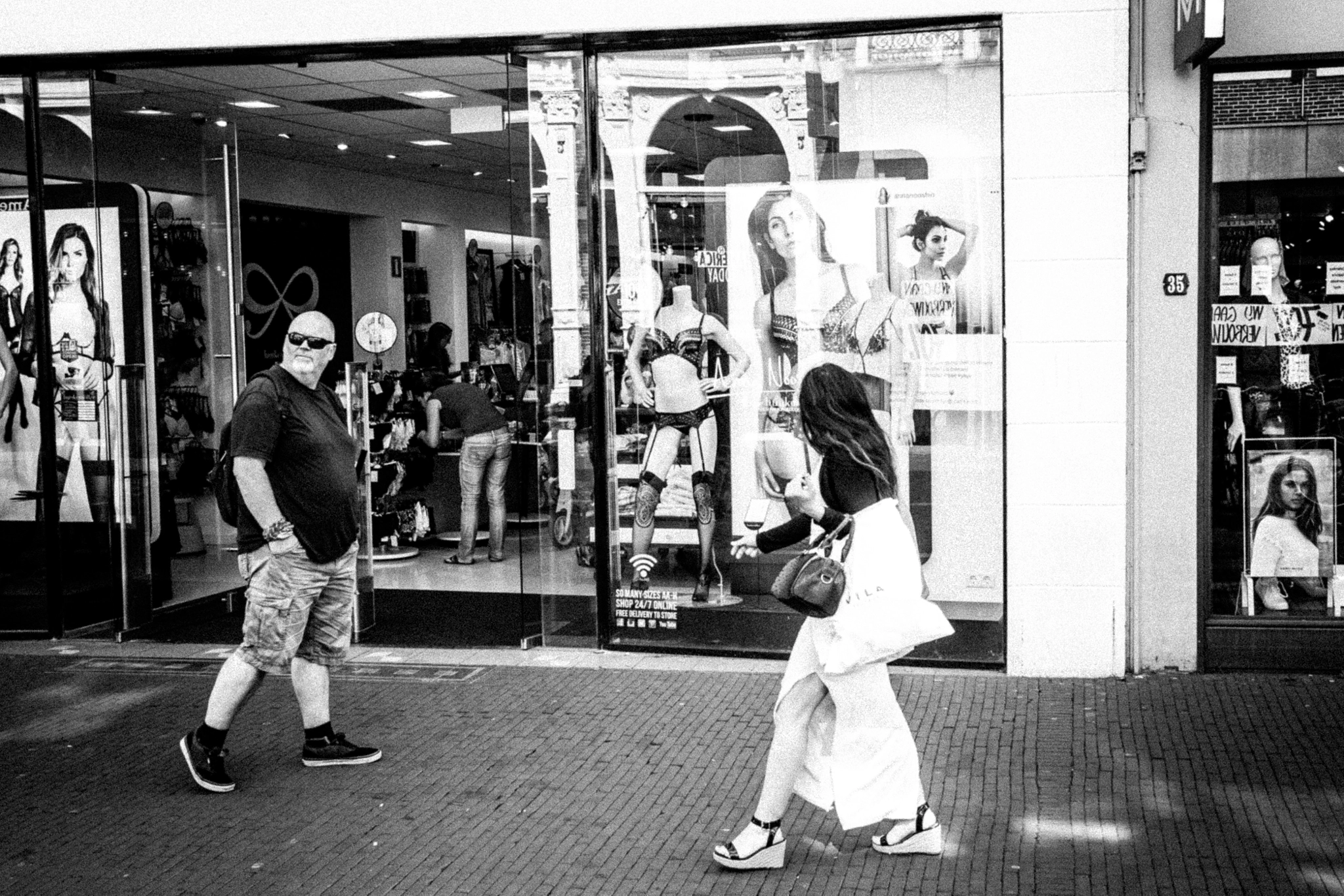Canon EF-S 24mm F2.8 STM sample photo. Will i buy some ? ~ amersfoort photography