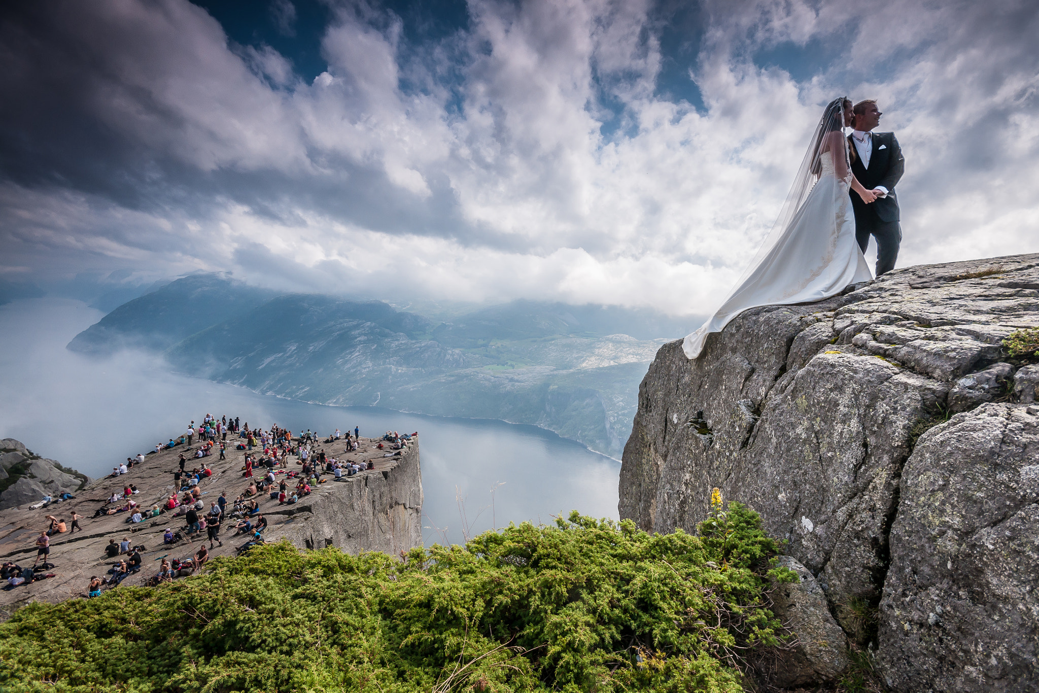 Sigma AF 10-20mm F4-5.6 EX DC sample photo. Wedding on the preikestolen photography
