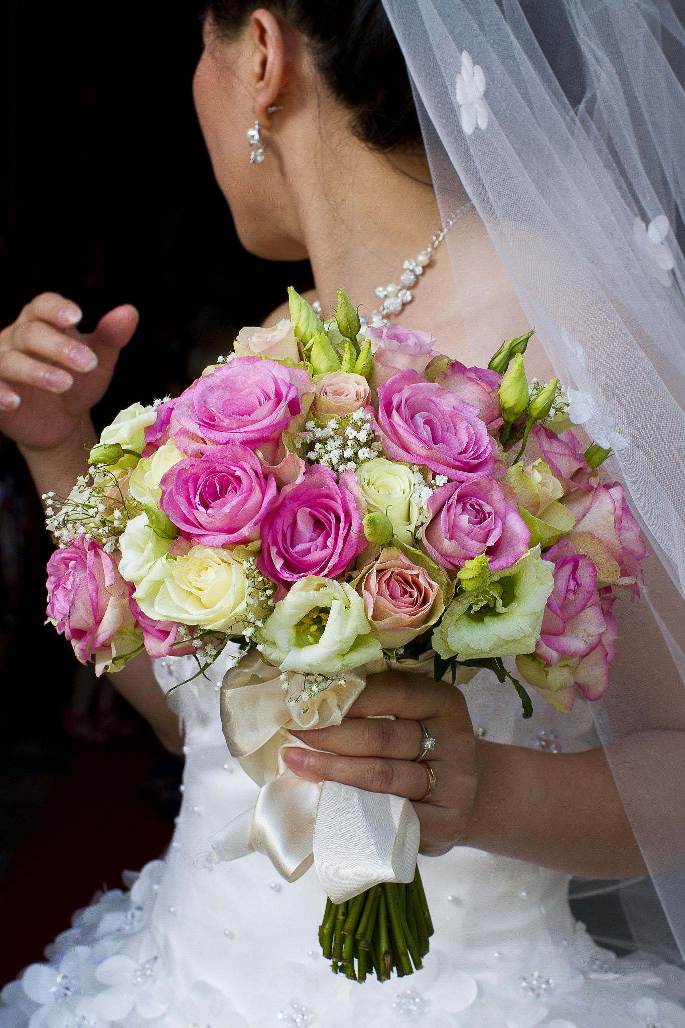 Canon EOS 7D + Canon EF 50mm F1.2L USM sample photo. Bouquet photography
