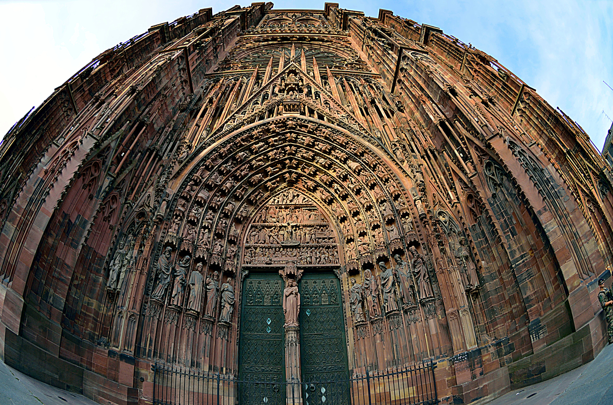Nikon AF DX Fisheye-Nikkor 10.5mm F2.8G ED sample photo. Strasbourg cathedral in the fish eye, france photography