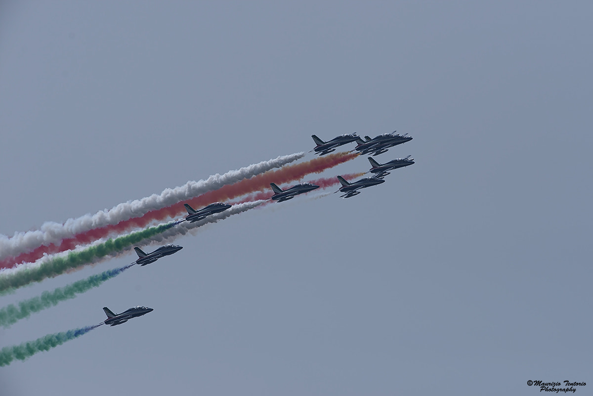 Nikon AF-S Nikkor 300mm F2.8G ED VR II sample photo. Frecce tricolori photography