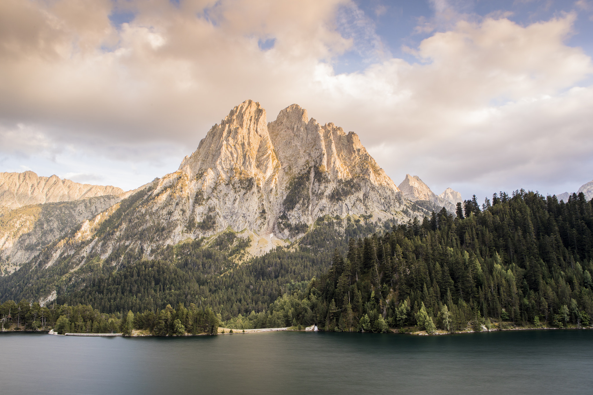 Canon EF 24-70mm F2.8L USM sample photo. Els encantats photography