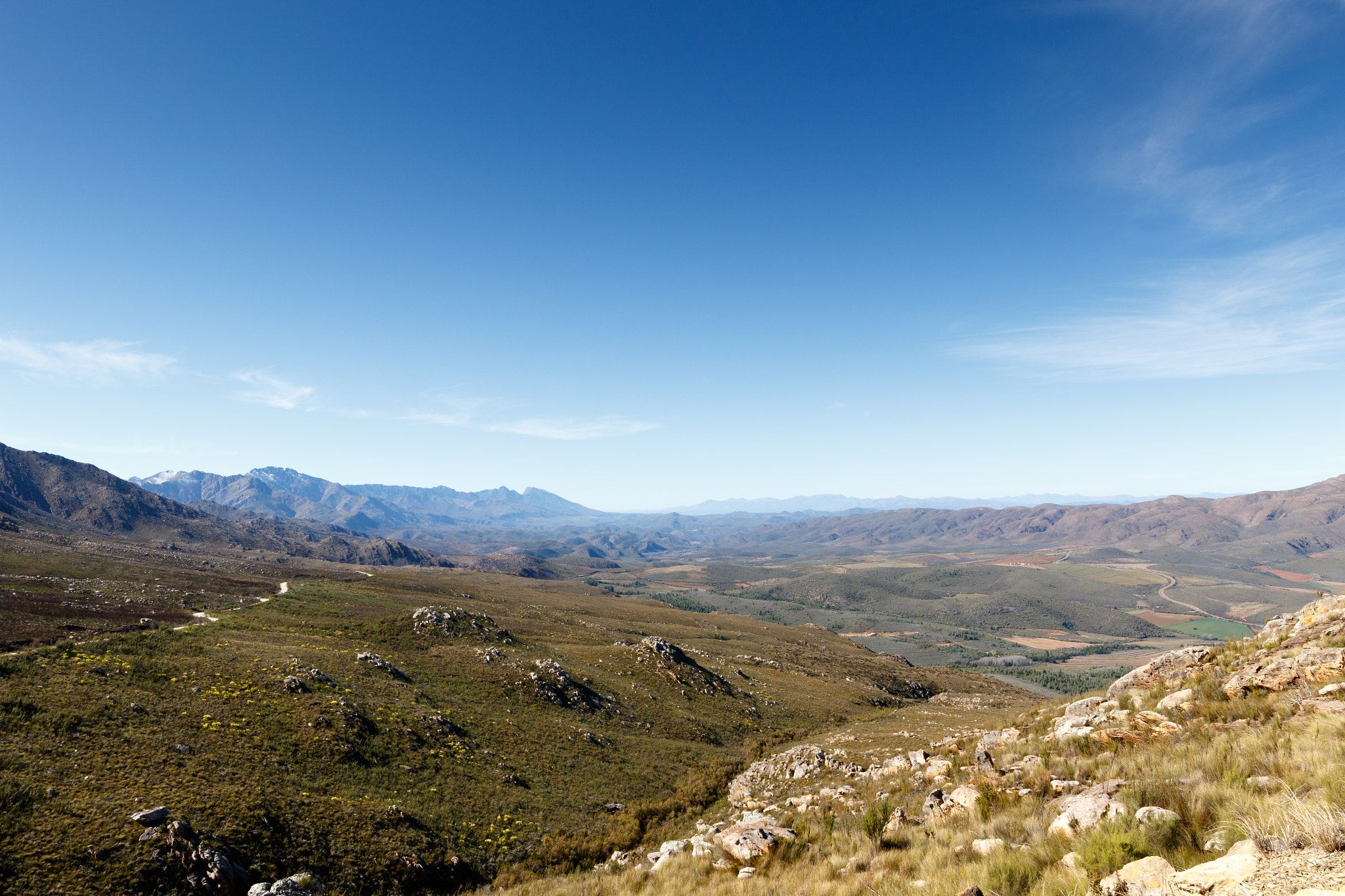 Canon EF 300mm f/2.8L sample photo. Heading up - swartberg nature reserve photography