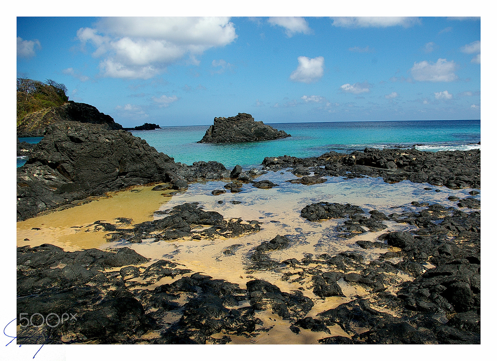 Pentax *ist DL sample photo. Fernando de noronha photography