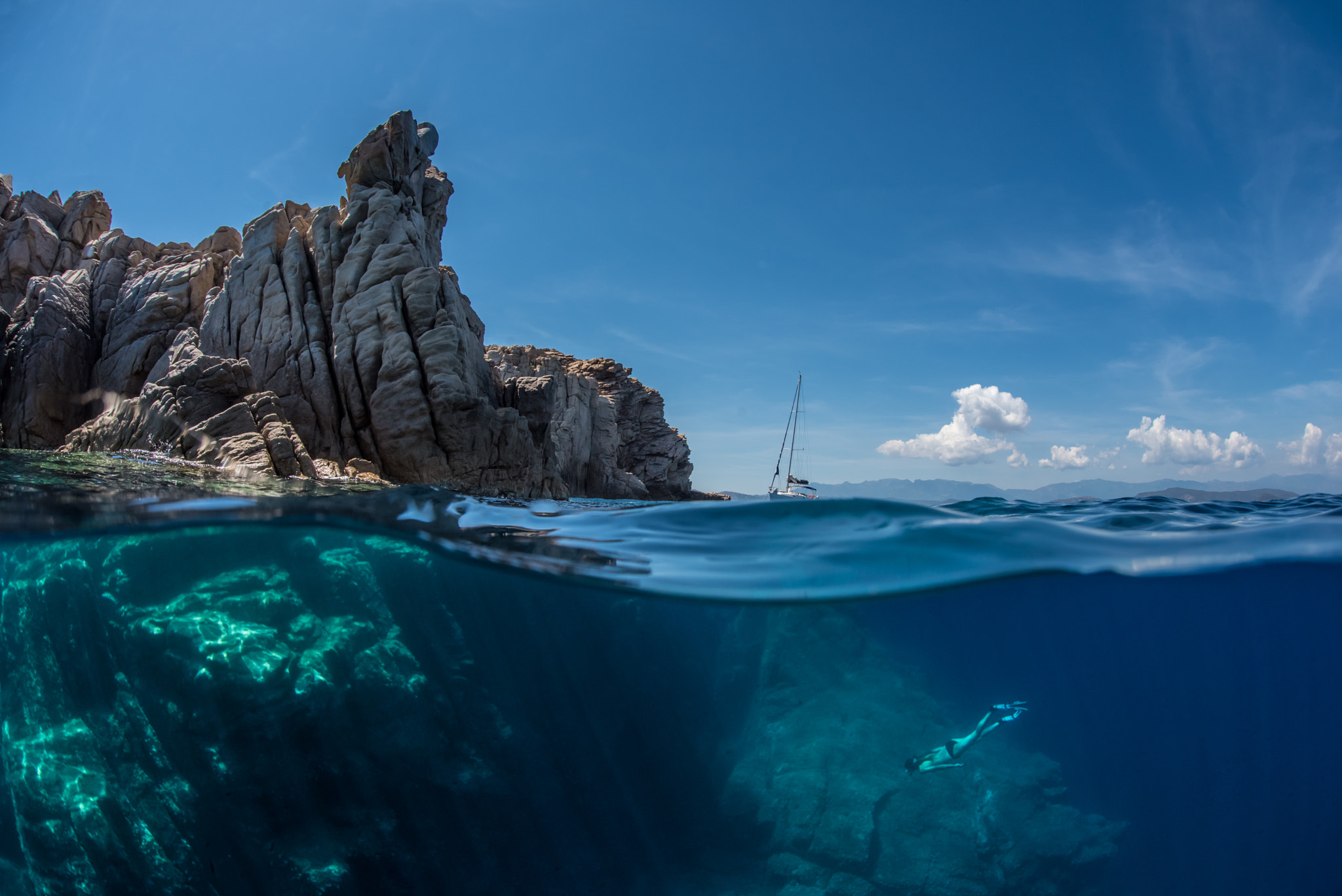 Nikon D750 + Sigma 15mm F2.8 EX DG Diagonal Fisheye sample photo. Petite promenade sous-marine sur l'îlot du toro photography