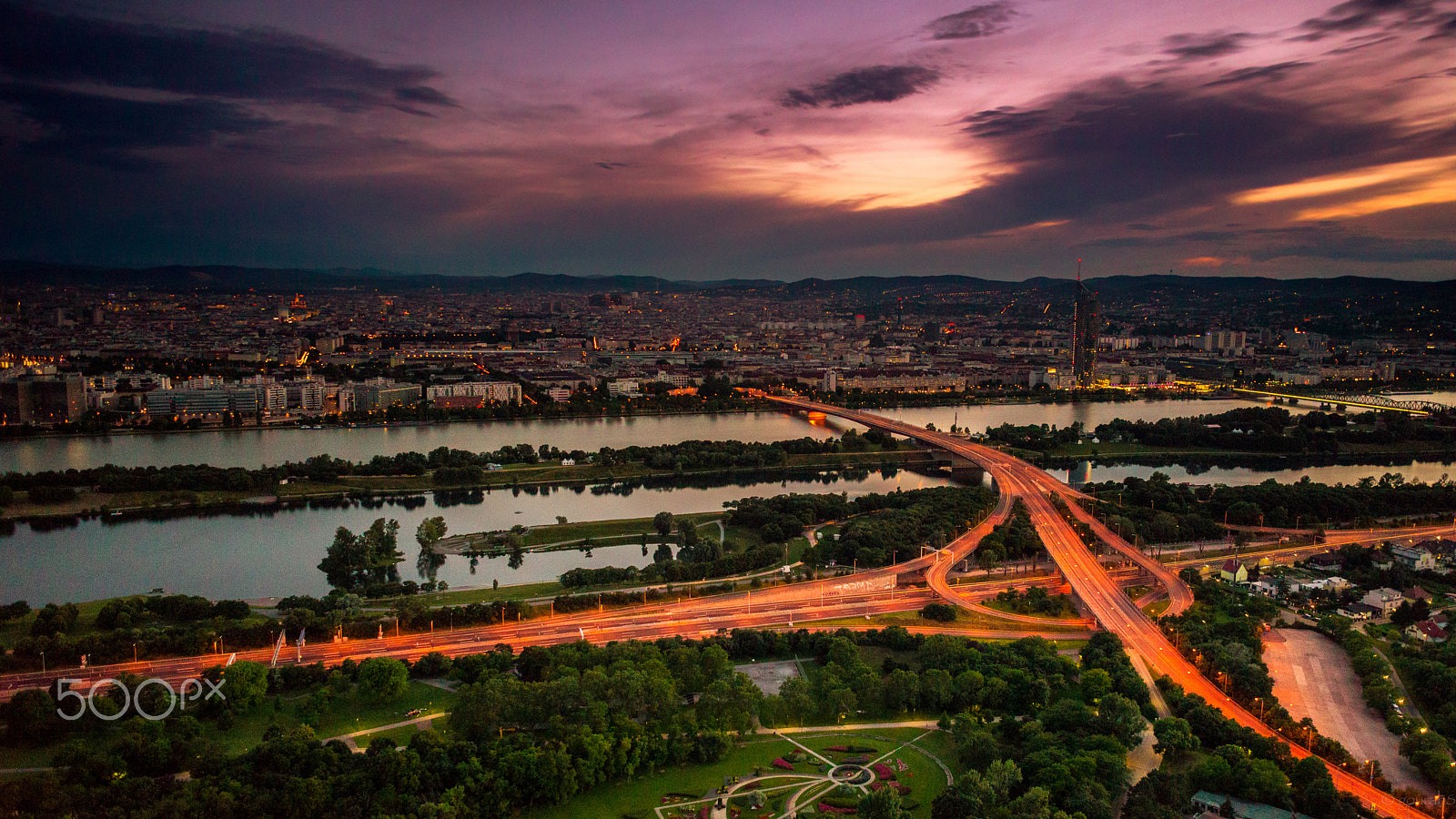 Nikon D610 + Nikon AF Nikkor 24mm F2.8D sample photo. Wien sunset photography