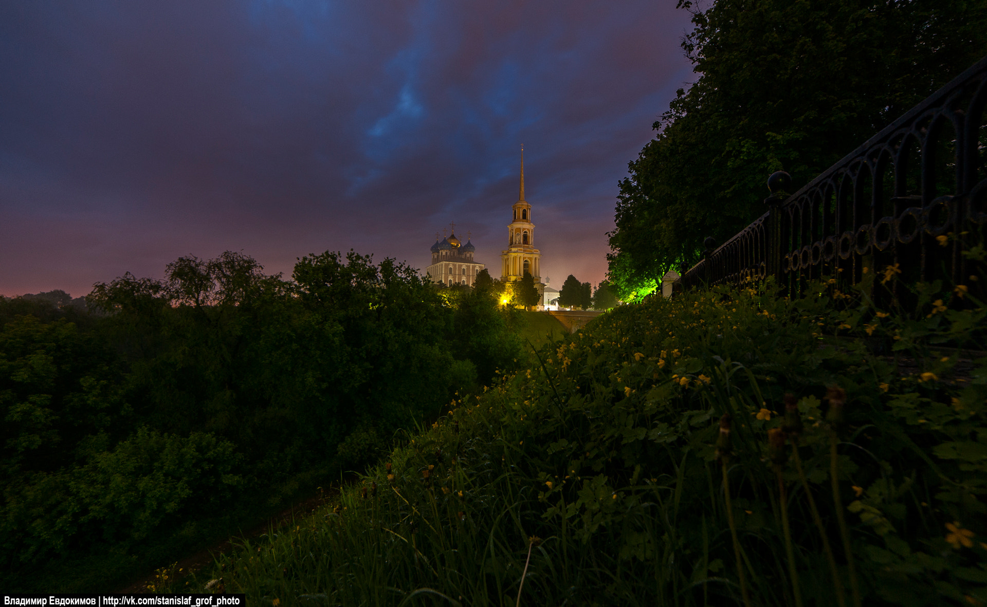 Samyang 14mm F2.8 ED AS IF UMC sample photo. The dawn photography