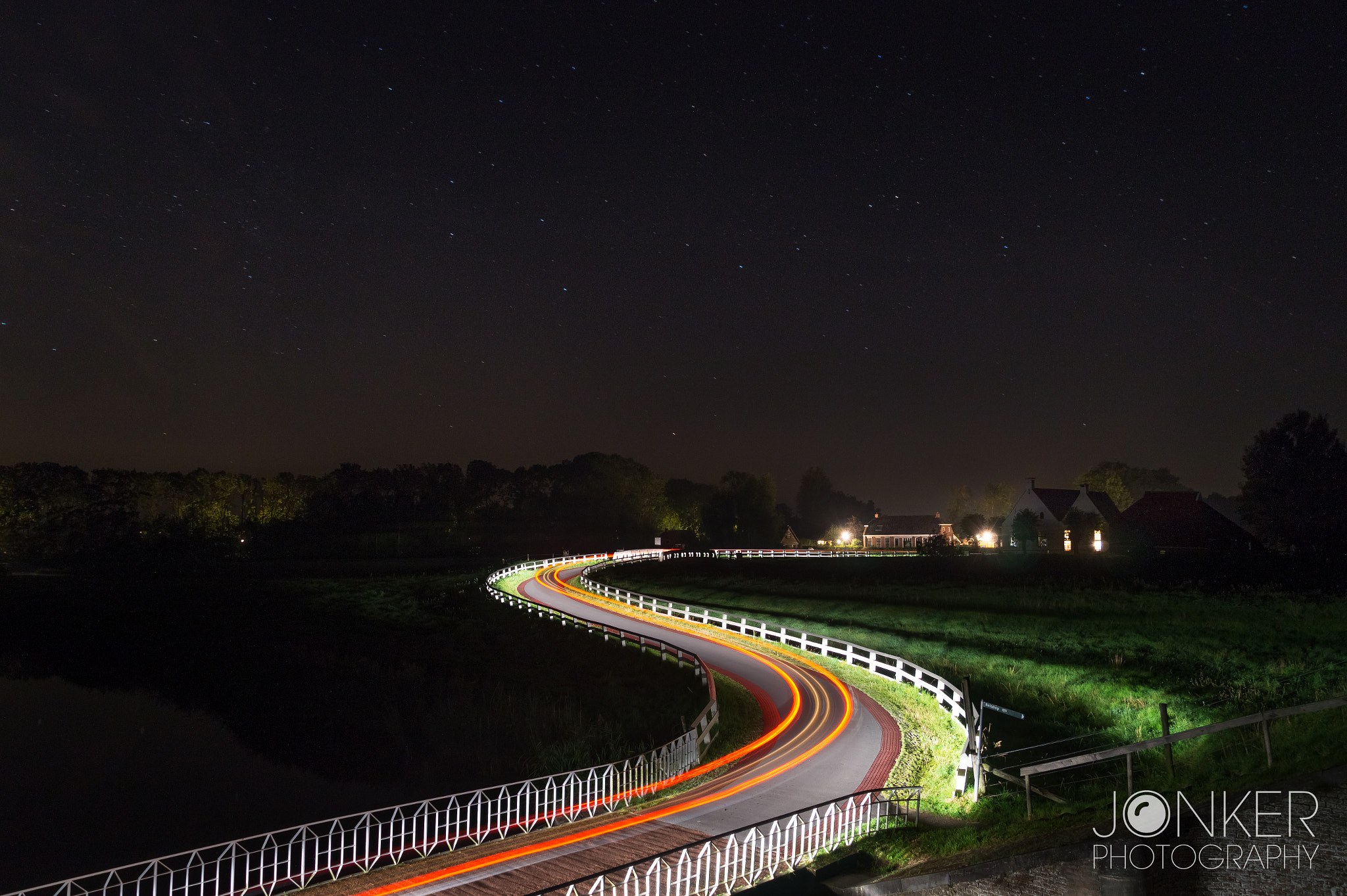 Tamron 18-270mm F3.5-6.3 Di II PZD sample photo. Trails & stars photography