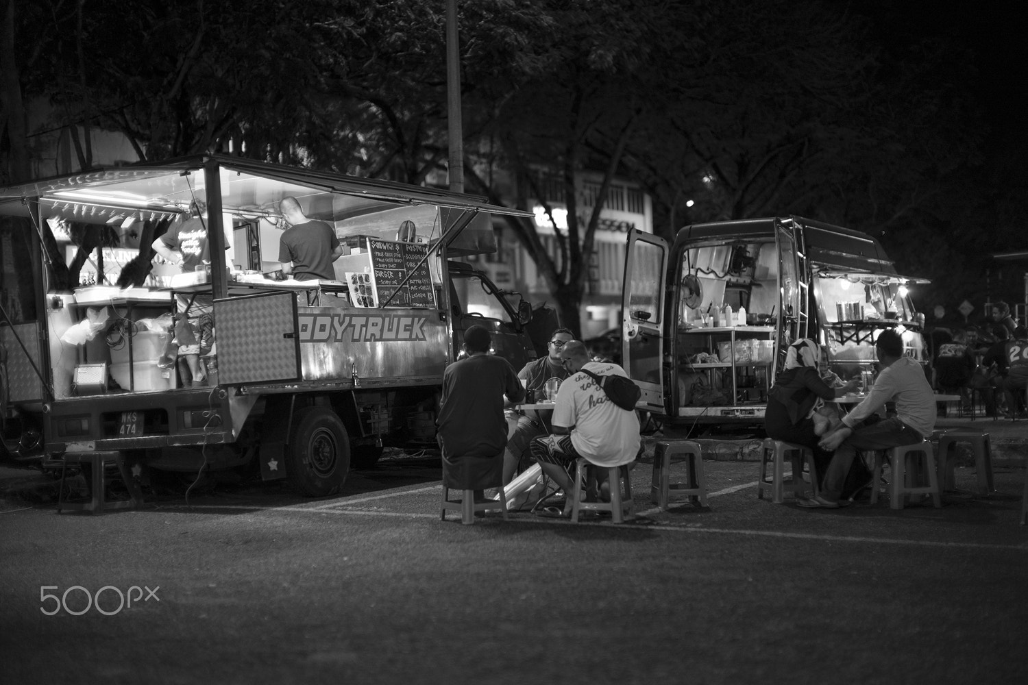 Leica Noctilux-M 50mm F0.95 ASPH sample photo. Food truck photography