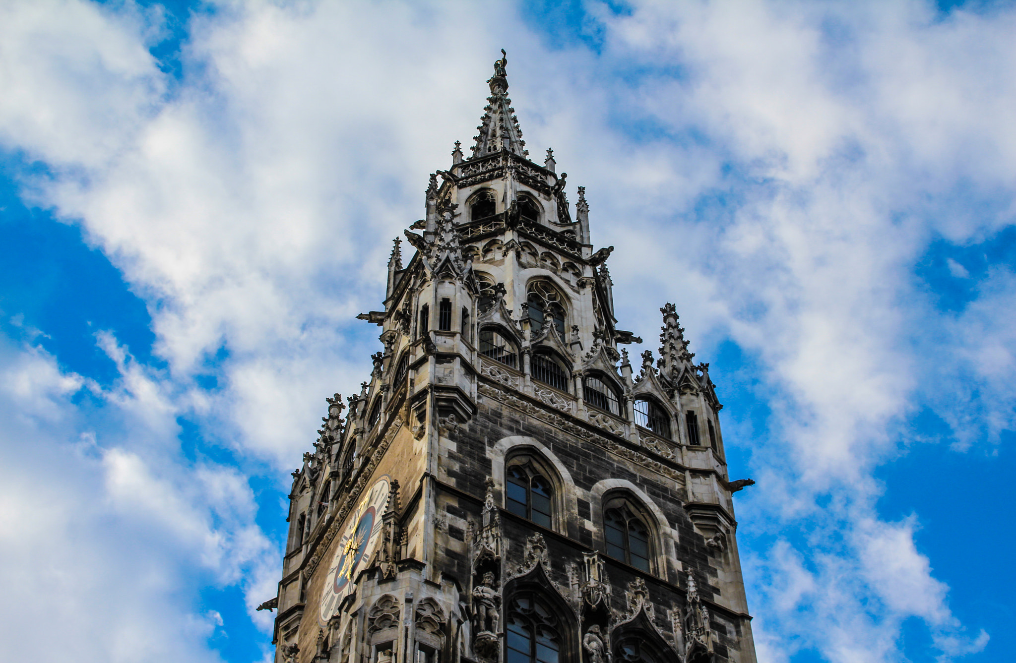 Canon EF 75-300mm F4.0-5.6 IS USM sample photo. Munich photography