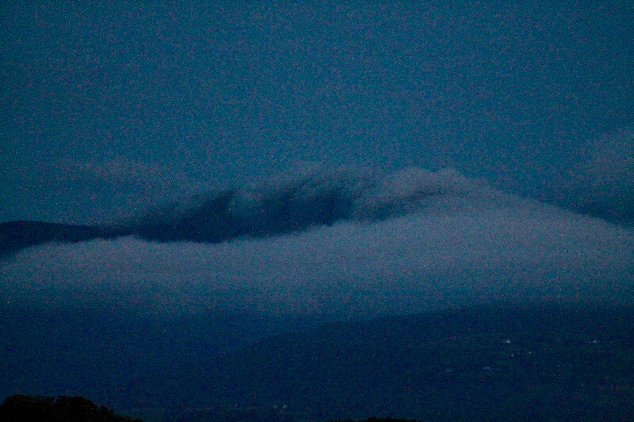 Canon EF75-300mm f/4-5.6 sample photo. Cloud flooding over snowdonia photography