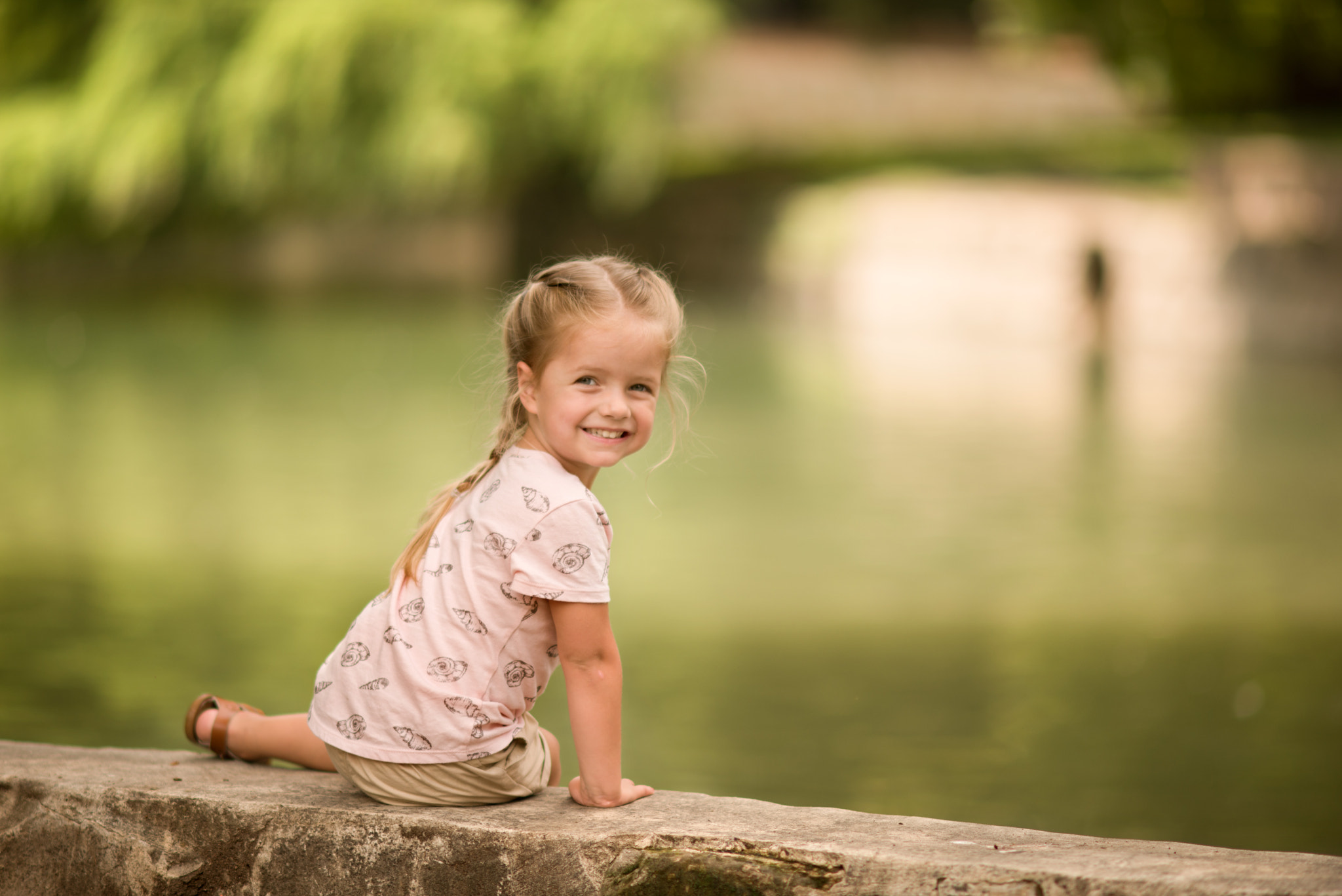 Nikon D610 + AF DC-Nikkor 135mm f/2D sample photo. Amelia's watching for ducks photography