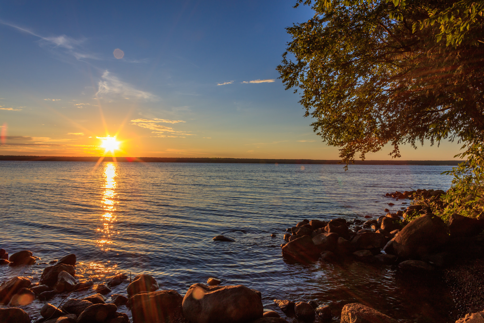 Canon EF 24mm f/1.4L sample photo. Sun rise from gogebic lake photography