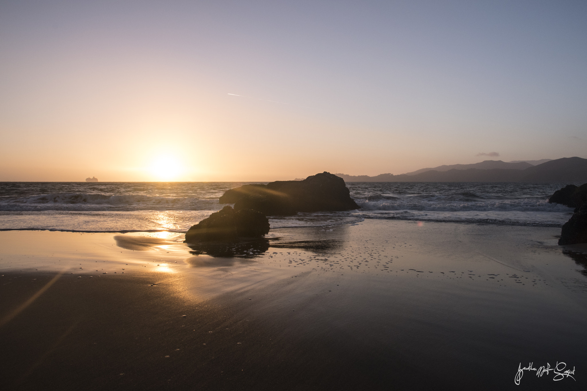 Nikon D5500 + Sigma 17-70mm F2.8-4 DC Macro OS HSM | C sample photo. Coastal sunset photography