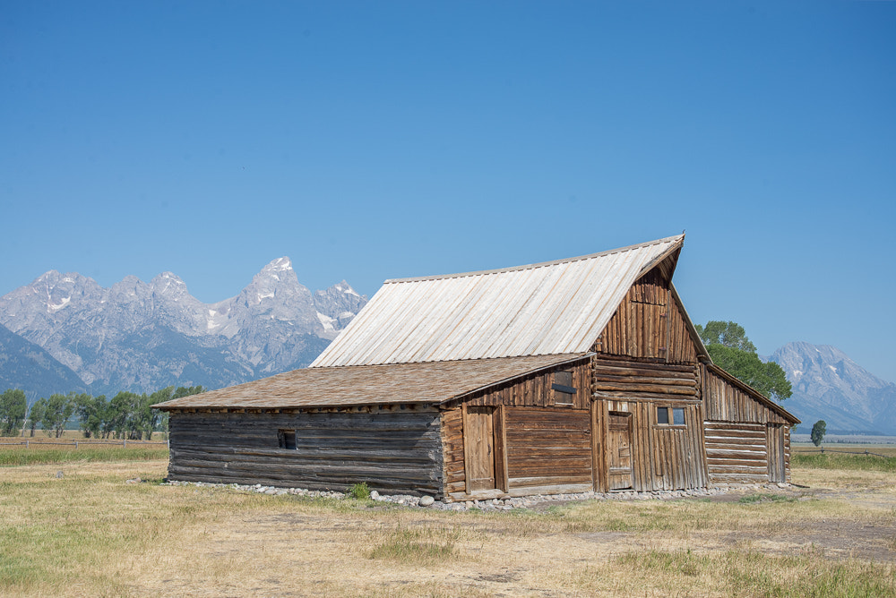 AF Zoom-Nikkor 28-80mm f/3.3-5.6G sample photo. Mormon row barn, moose, wy photography