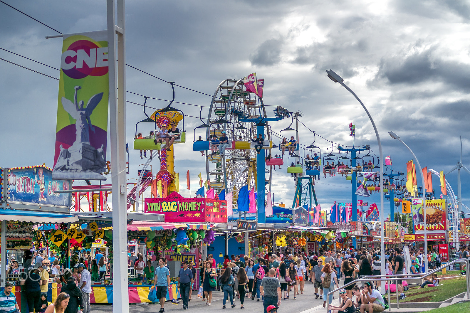 Samsung NX1000 + Samsung NX 50-200mm F4-5.6 ED OIS sample photo. Cne 1 (canadian national exhibition) photography