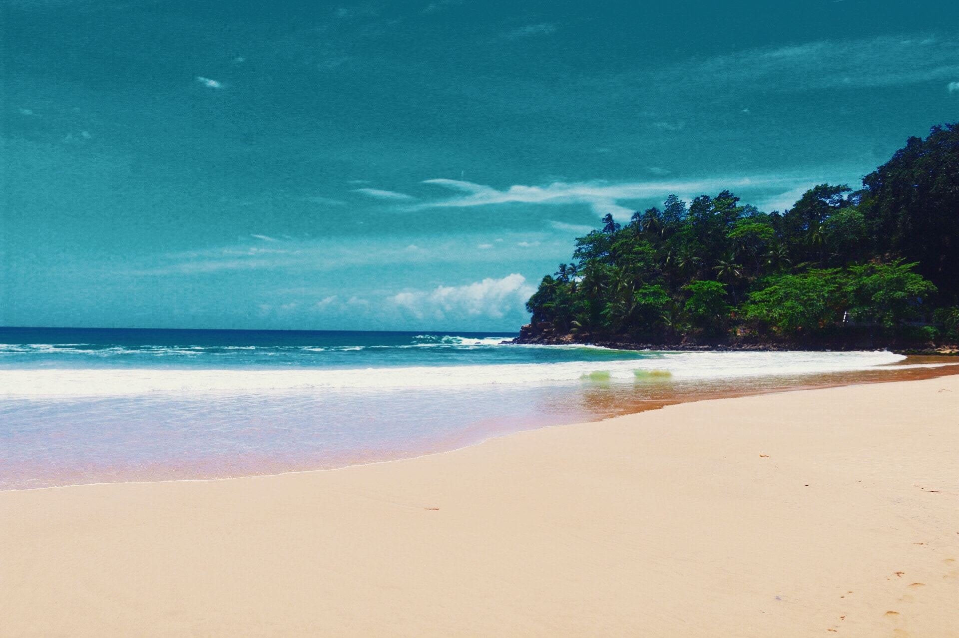 Canon EF-S 18-55mm F3.5-5.6 IS II sample photo. Talalla beach, down south, sri lanka photography