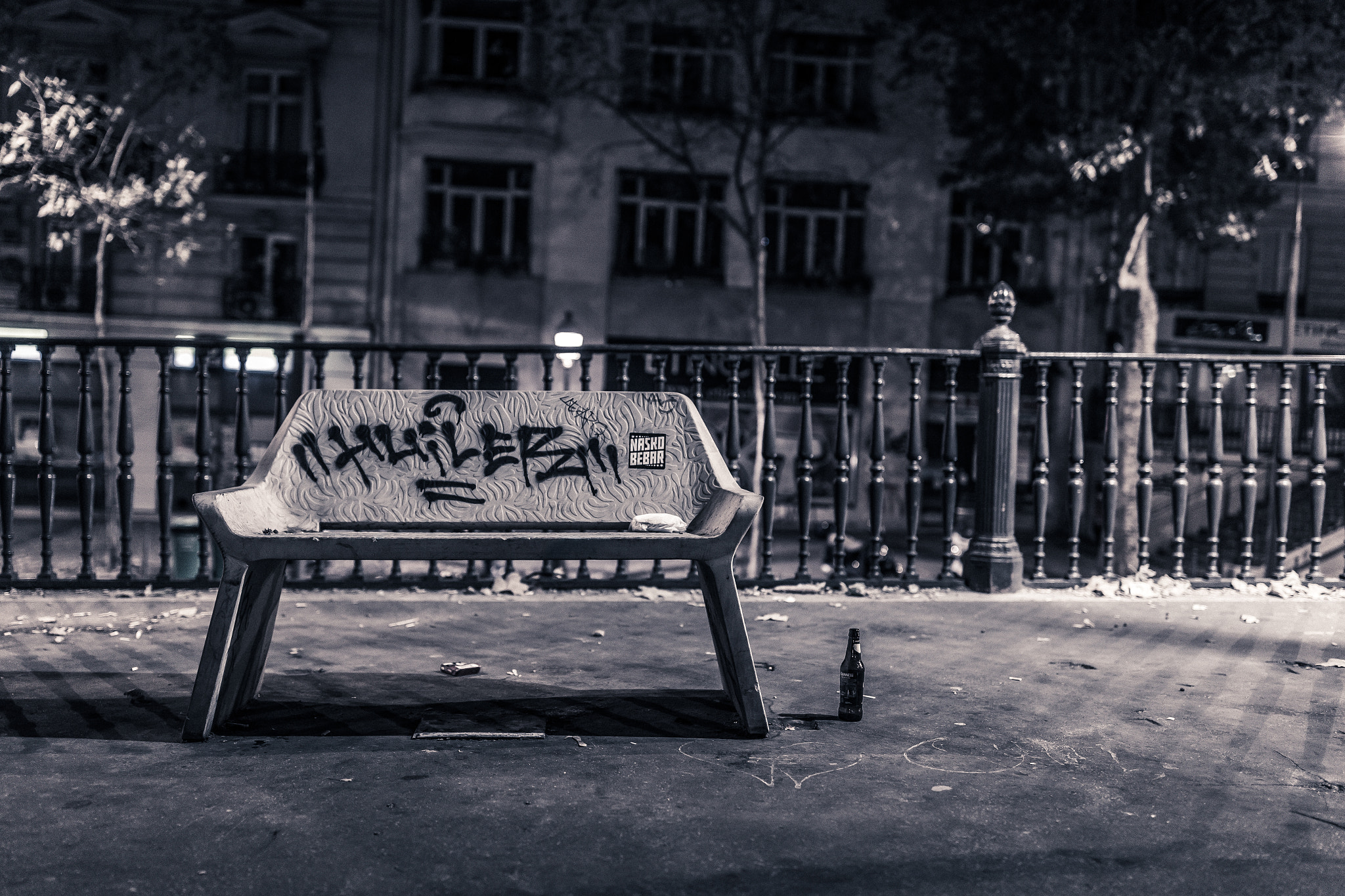 Canon EF 35mm F1.4L II USM sample photo. The contemplation of the night photography
