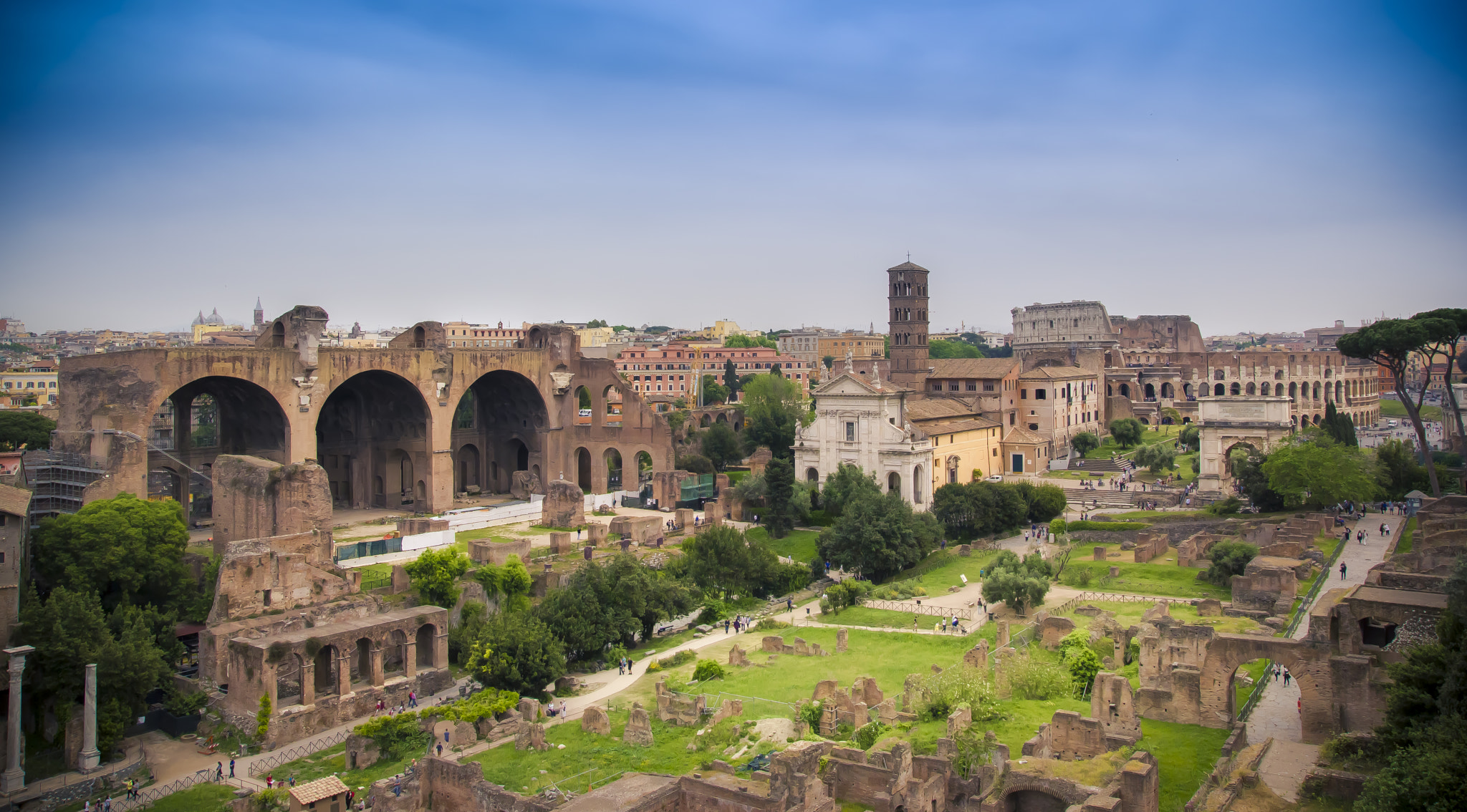 Tamron SP AF 17-50mm F2.8 XR Di II LD Aspherical (IF) sample photo. Foro romano photography