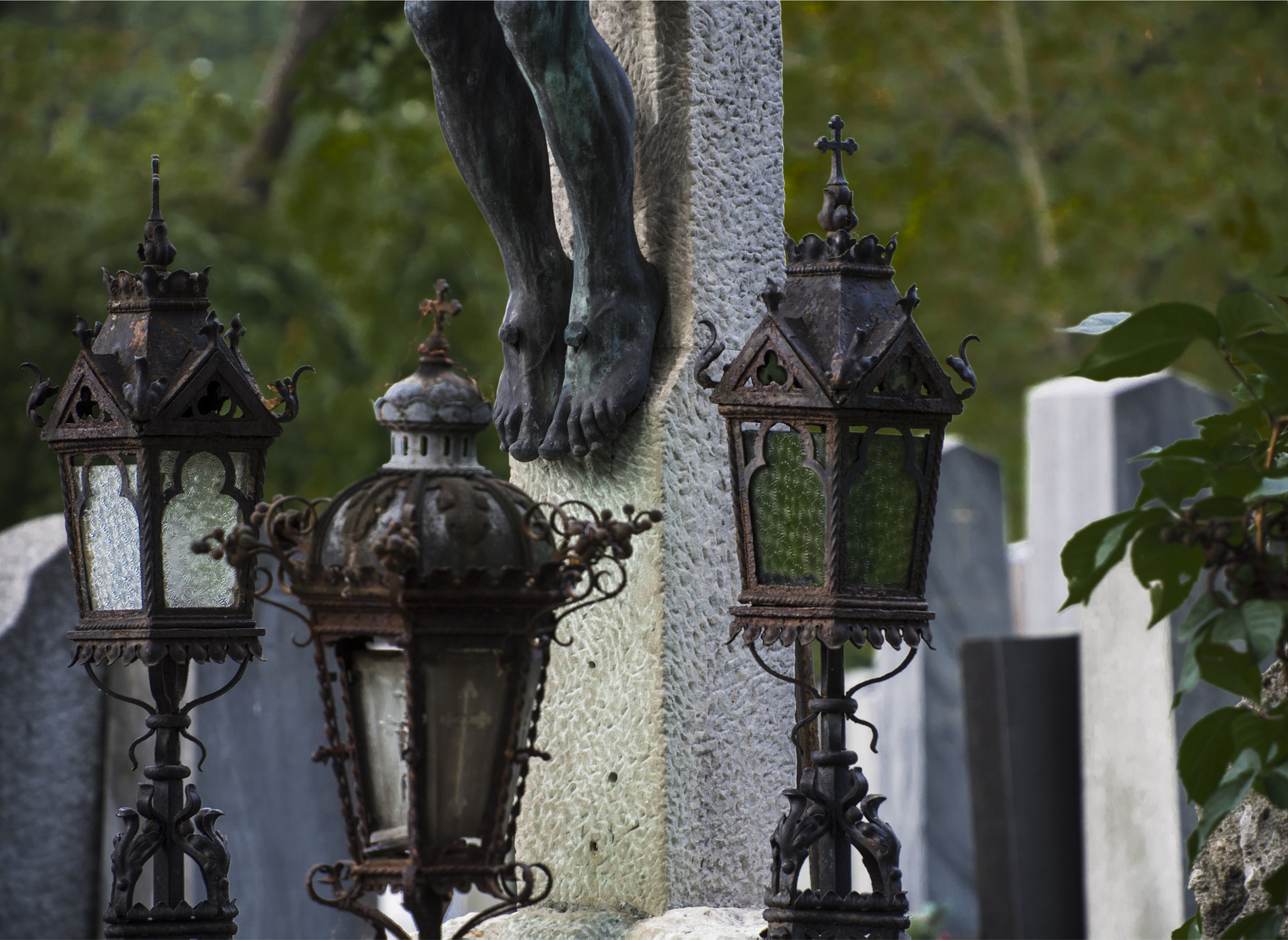 Olympus OM-D E-M5 sample photo. Grave lanterns photography
