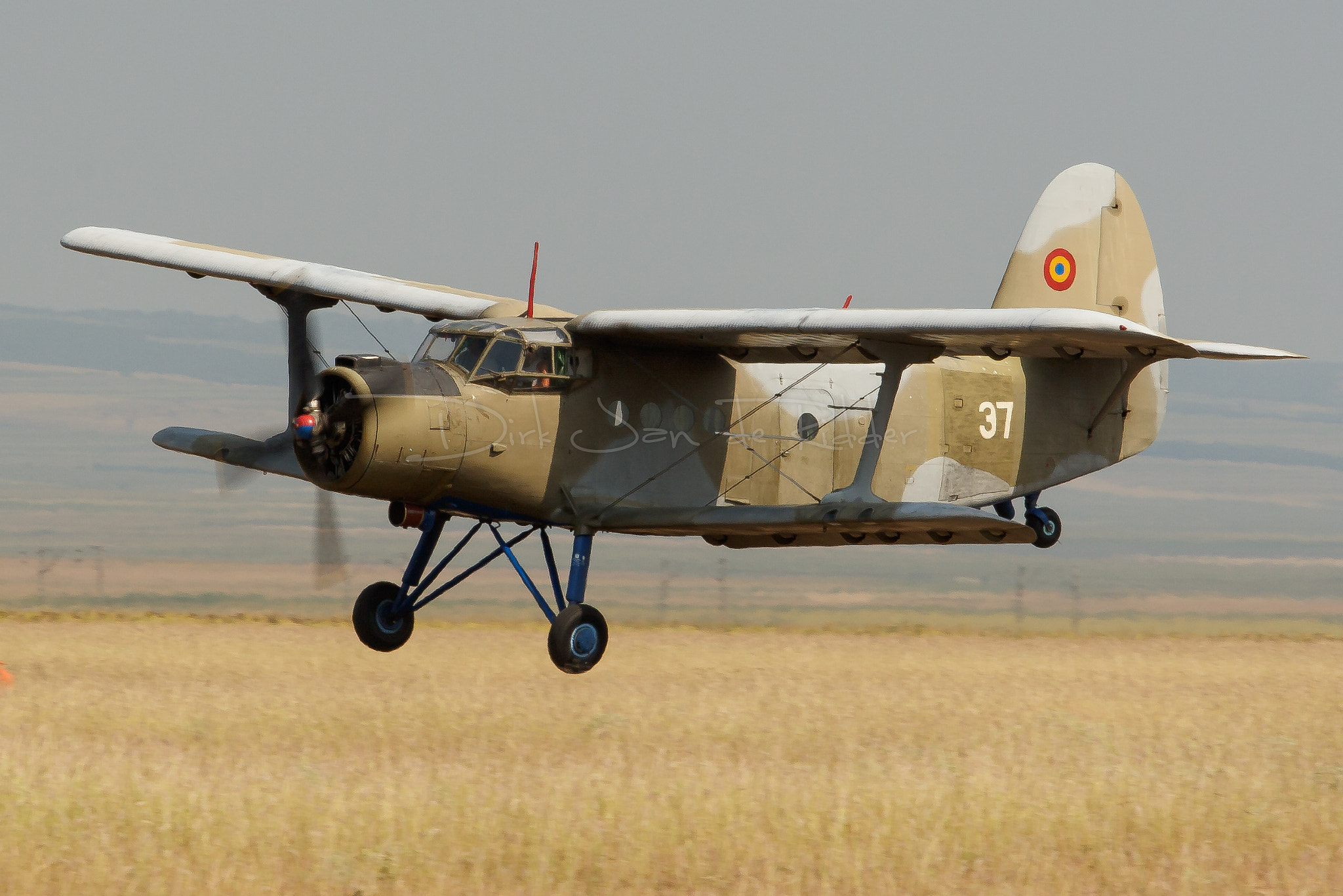 Canon EOS 20D + Canon EF 70-200mm F2.8L USM sample photo. Romanian air force an-2r colt 37 photography