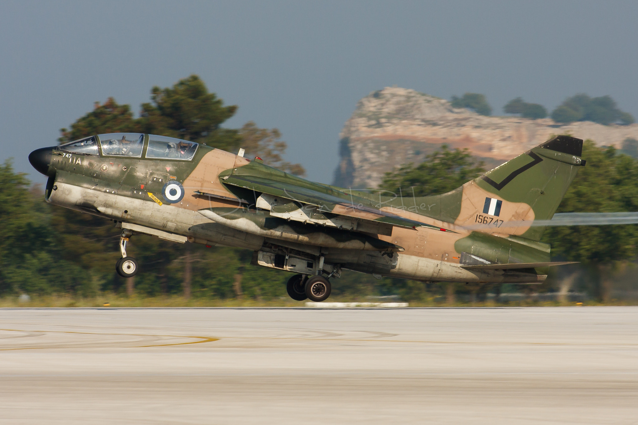 Canon EOS 40D + Canon EF 70-200mm F2.8L USM sample photo. Hellenic air force ta-7c corsair ii 156747 photography