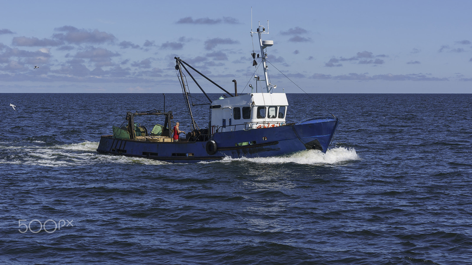 Sony Alpha NEX-6 + E 60mm F2.8 sample photo. Fishing boat return photography