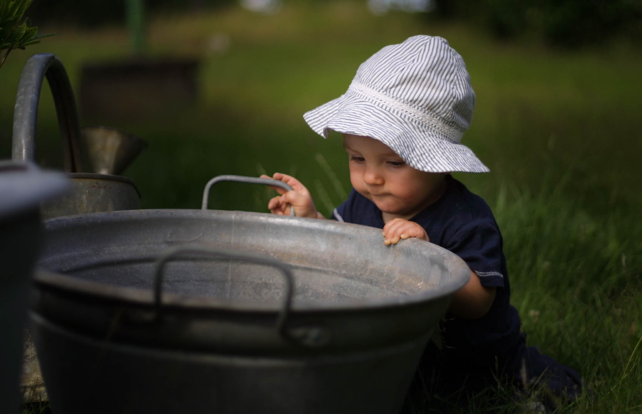 Canon EOS D30 + Canon EF 50mm F1.8 II sample photo. Vattenkannor photography