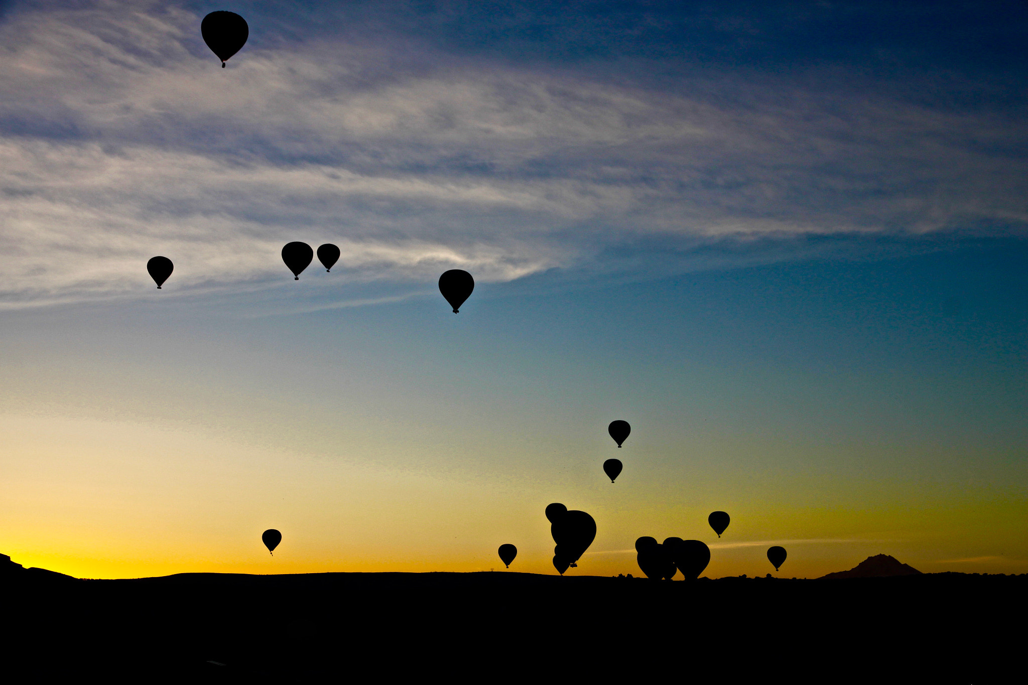 Canon EOS 500D (EOS Rebel T1i / EOS Kiss X3) sample photo. Balloons in kapadokya photography