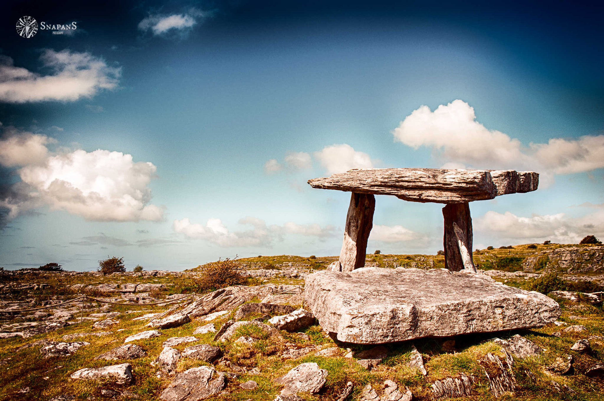 Nikon D5000 sample photo. Eire's megalith photography