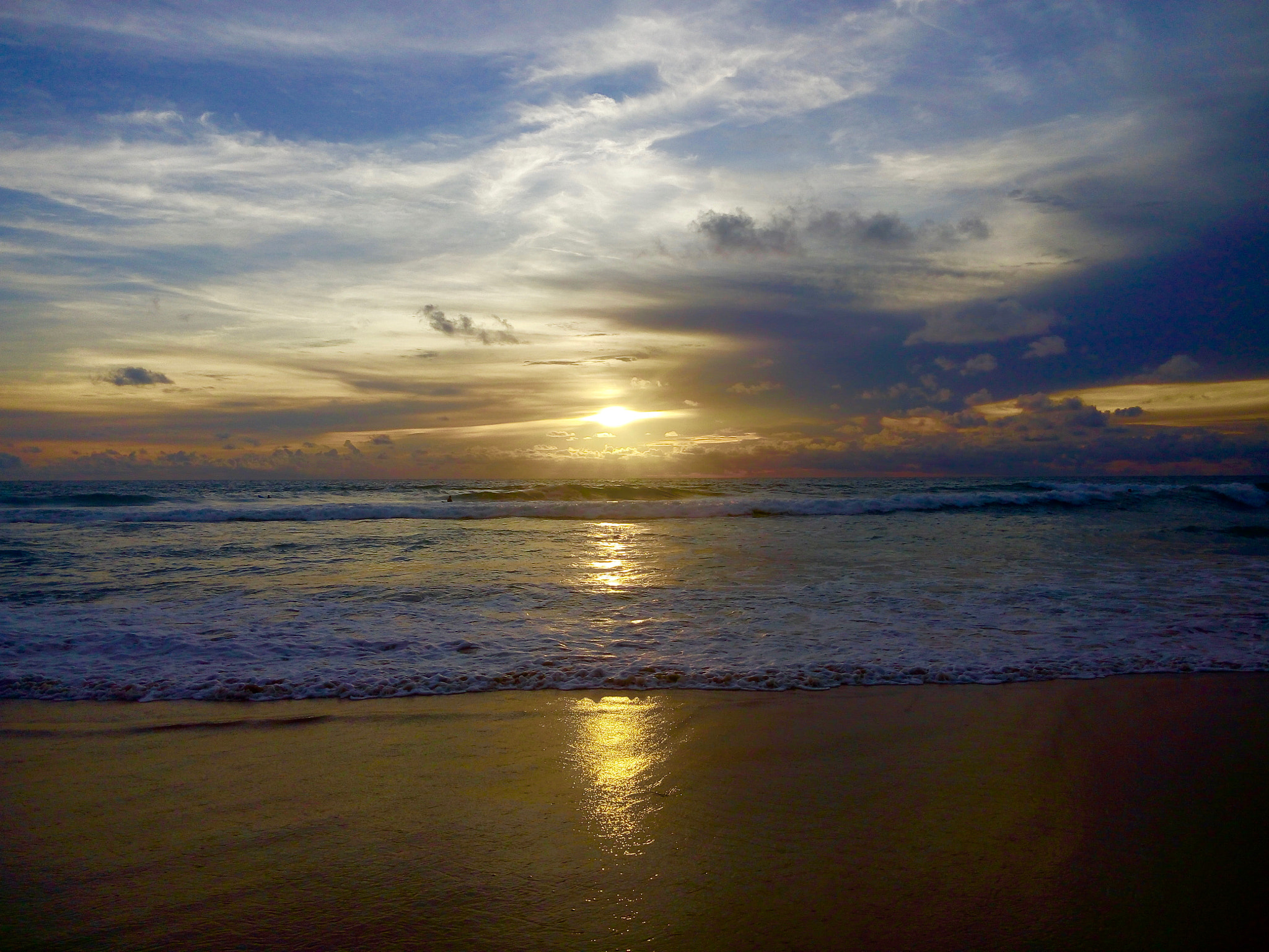 LG G Vista sample photo. A small sunset at a small beach photography