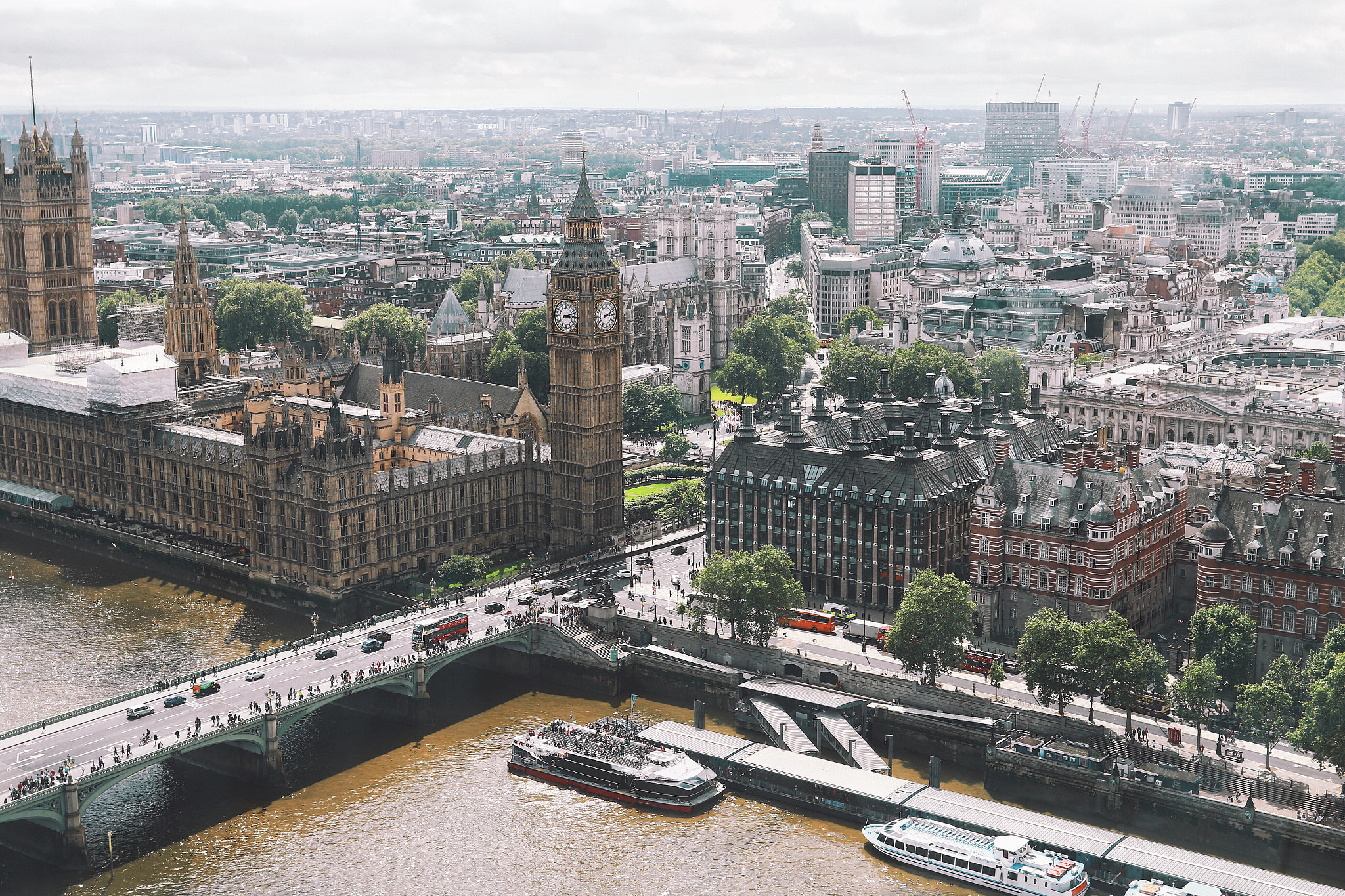 Canon EF 17-40mm F4L USM sample photo. The view from london photography